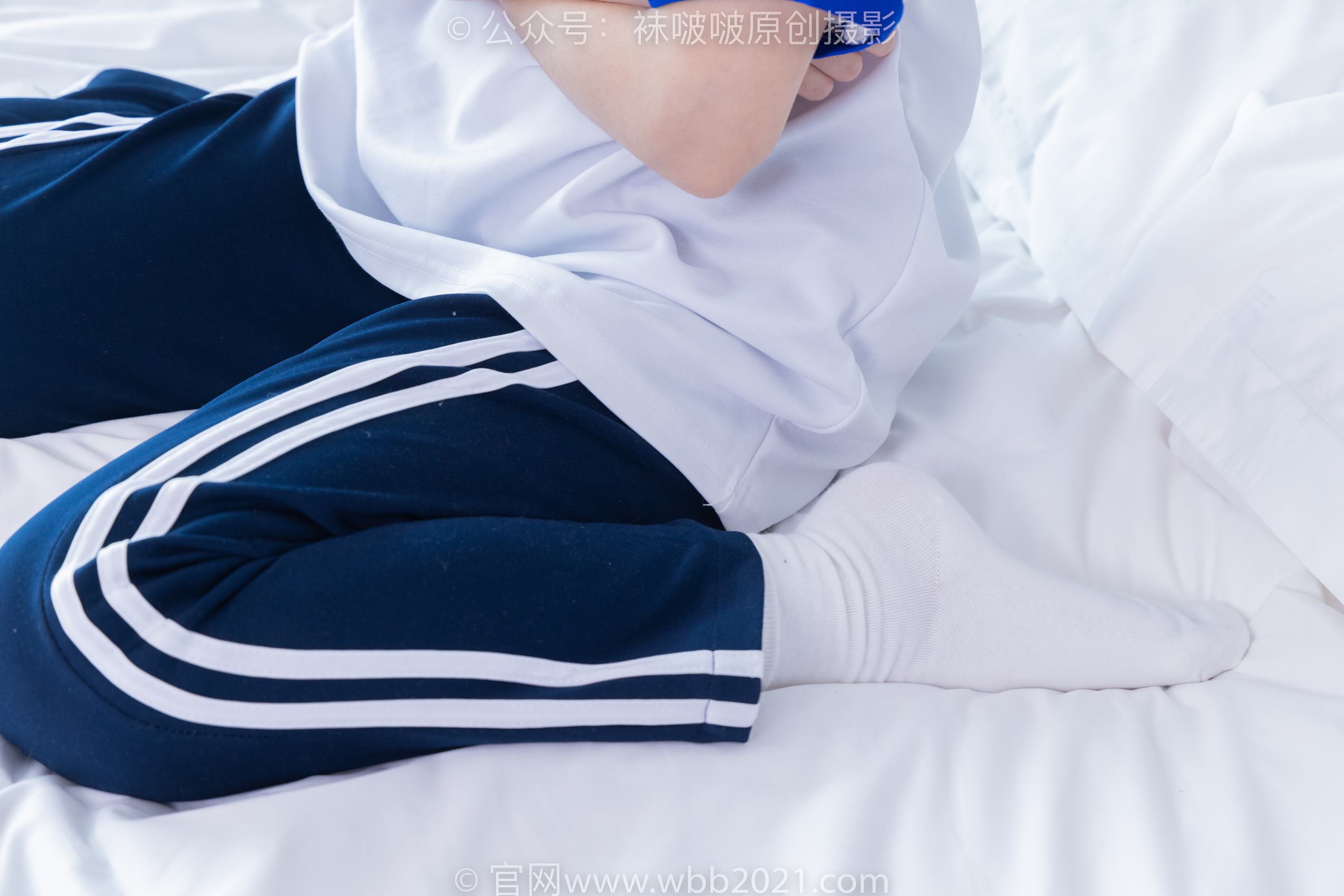 图片[70]-[BoBoSocks袜啵啵]NO.366 甜甜圈-三双板鞋、白棉袜、短白丝[150P] – 速更版-美库