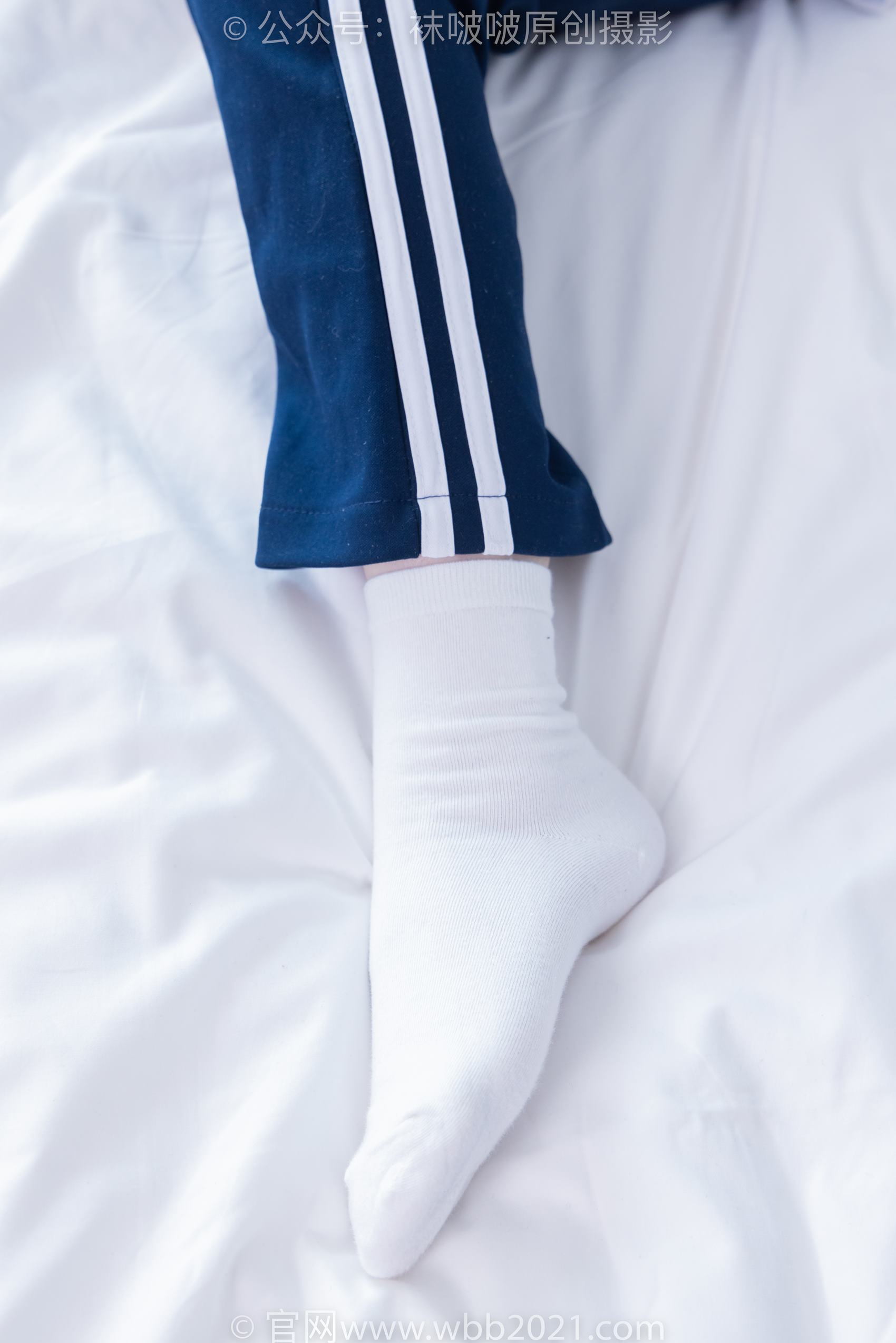 图片[71]-[BoBoSocks袜啵啵]NO.366 甜甜圈-三双板鞋、白棉袜、短白丝[150P] – 速更版-美库