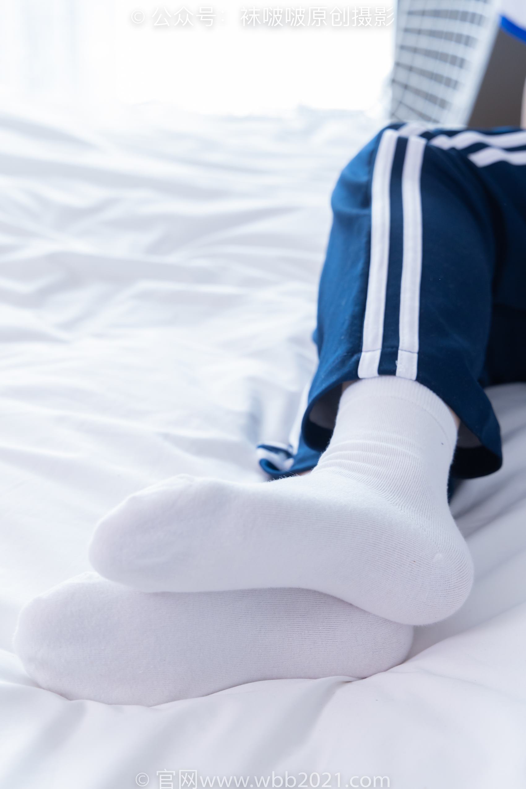 图片[72]-[BoBoSocks袜啵啵]NO.366 甜甜圈-三双板鞋、白棉袜、短白丝[150P] – 速更版-美库