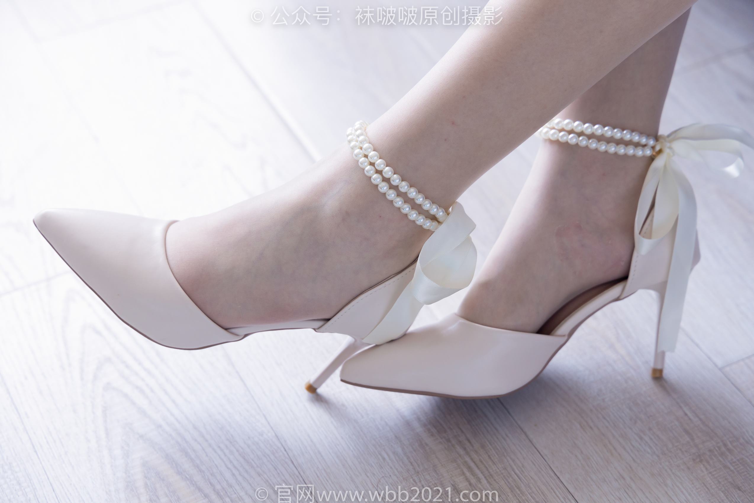 图片[17]-[BoBoSocks袜啵啵]NO.367 小甜豆-高跟鞋、油亮白丝、丝袜踩奶油蛋糕[145P] – 速更版-美库