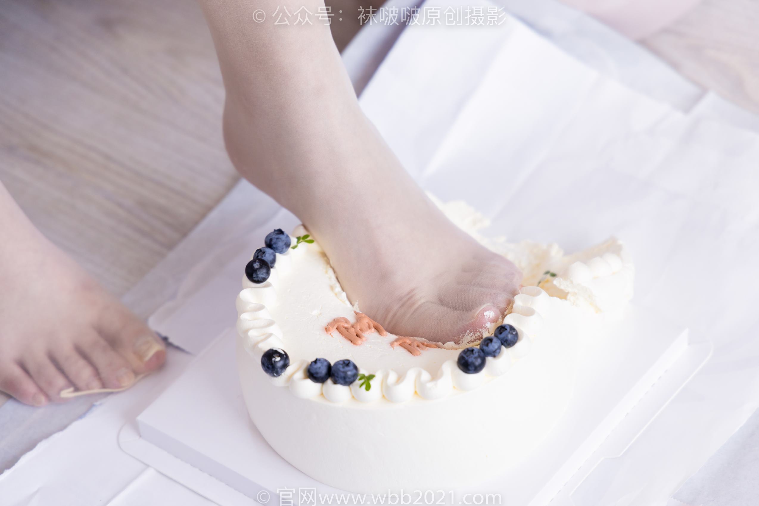 图片[88]-[BoBoSocks袜啵啵]NO.367 小甜豆-高跟鞋、油亮白丝、丝袜踩奶油蛋糕[145P] – 速更版-美库