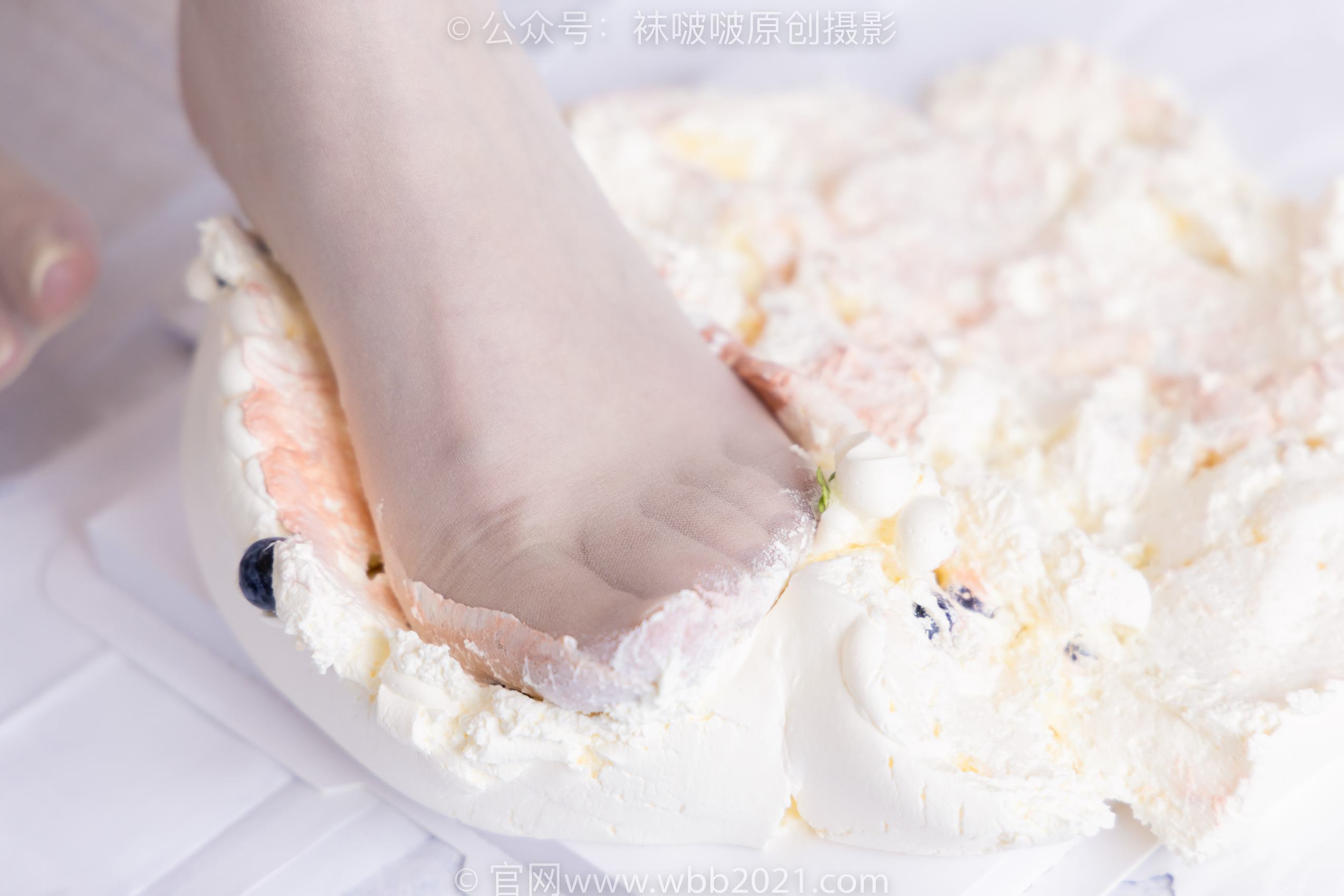 图片[90]-[BoBoSocks袜啵啵]NO.367 小甜豆-高跟鞋、油亮白丝、丝袜踩奶油蛋糕[145P] – 速更版-美库