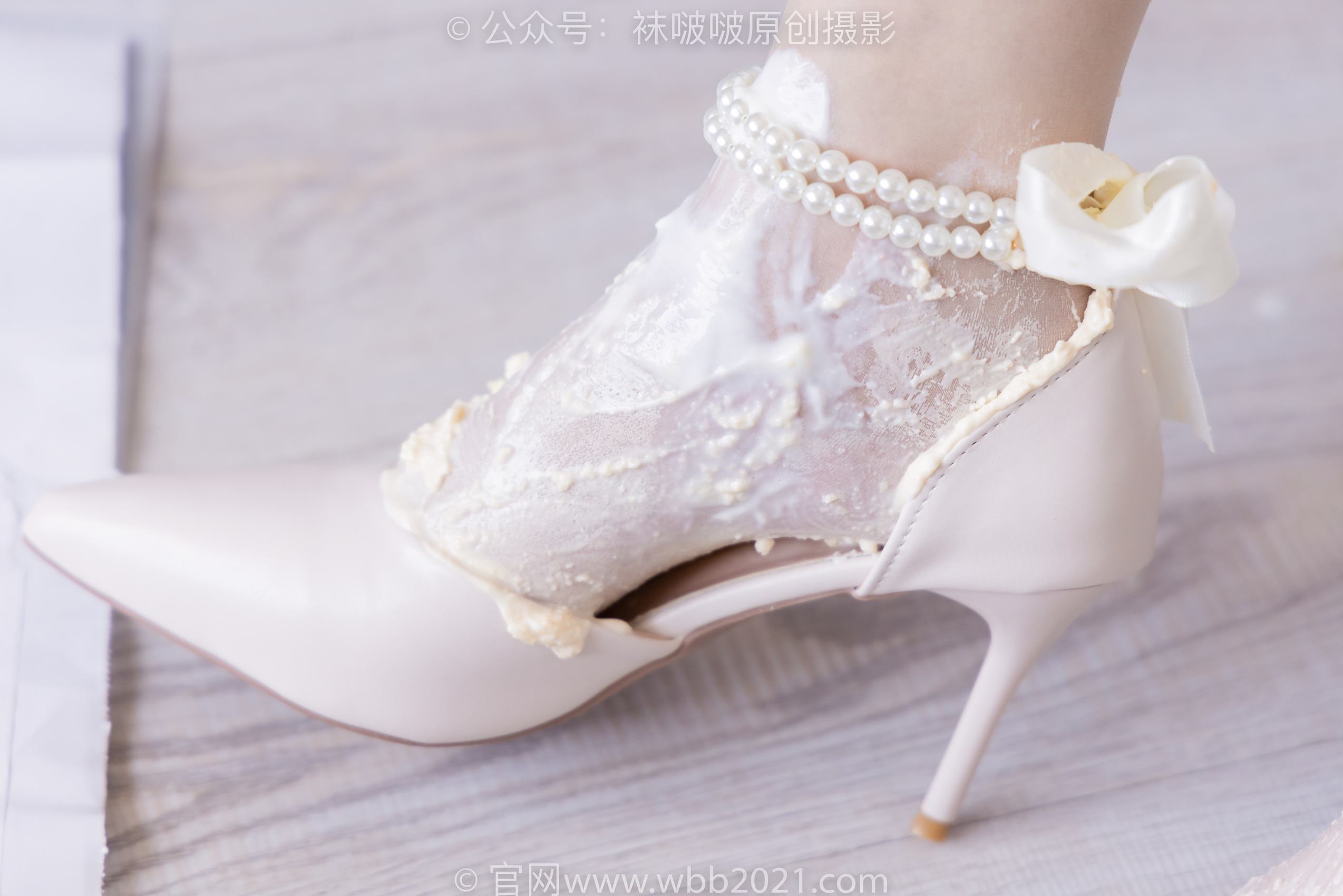 图片[123]-[BoBoSocks袜啵啵]NO.367 小甜豆-高跟鞋、油亮白丝、丝袜踩奶油蛋糕[145P] – 速更版-美库