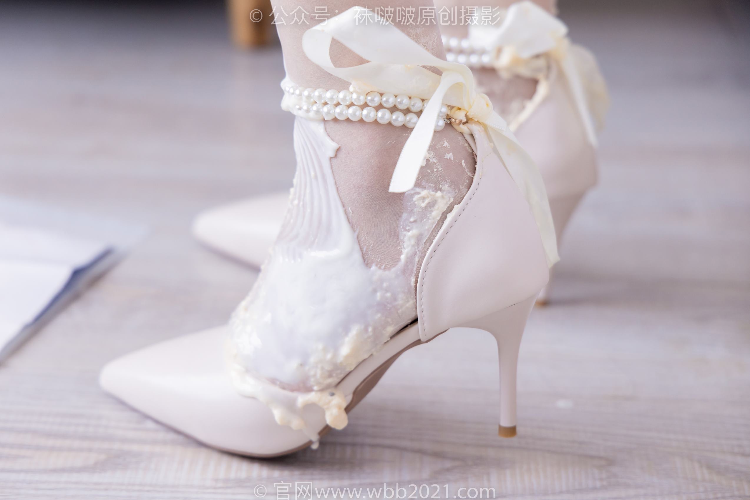 图片[130]-[BoBoSocks袜啵啵]NO.367 小甜豆-高跟鞋、油亮白丝、丝袜踩奶油蛋糕[145P] – 速更版-美库