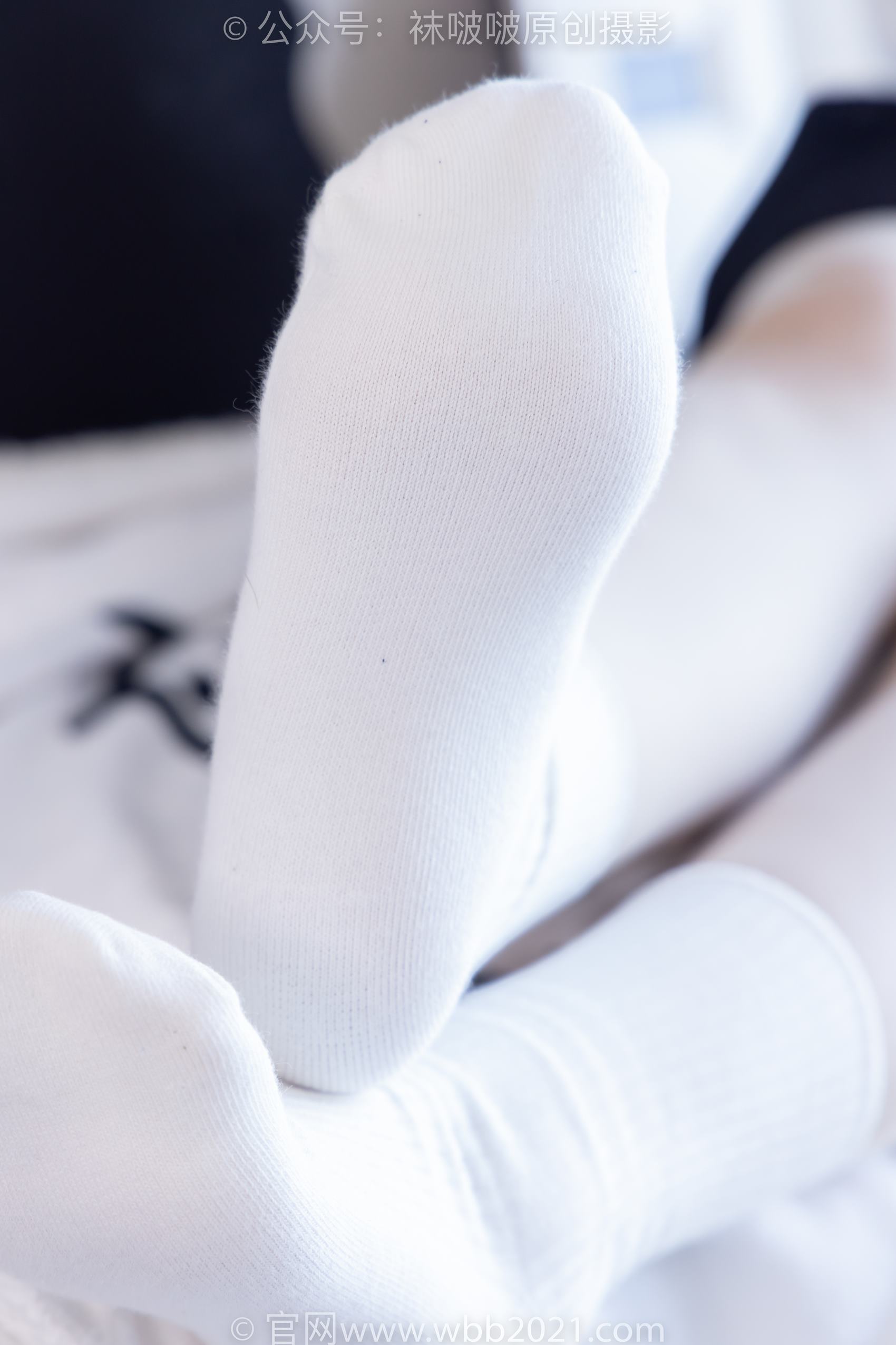 图片[63]-[BoBoSocks袜啵啵]NO.368 甜甜圈-运动鞋、白棉袜、油亮肉丝[160P] – 速更版-美库