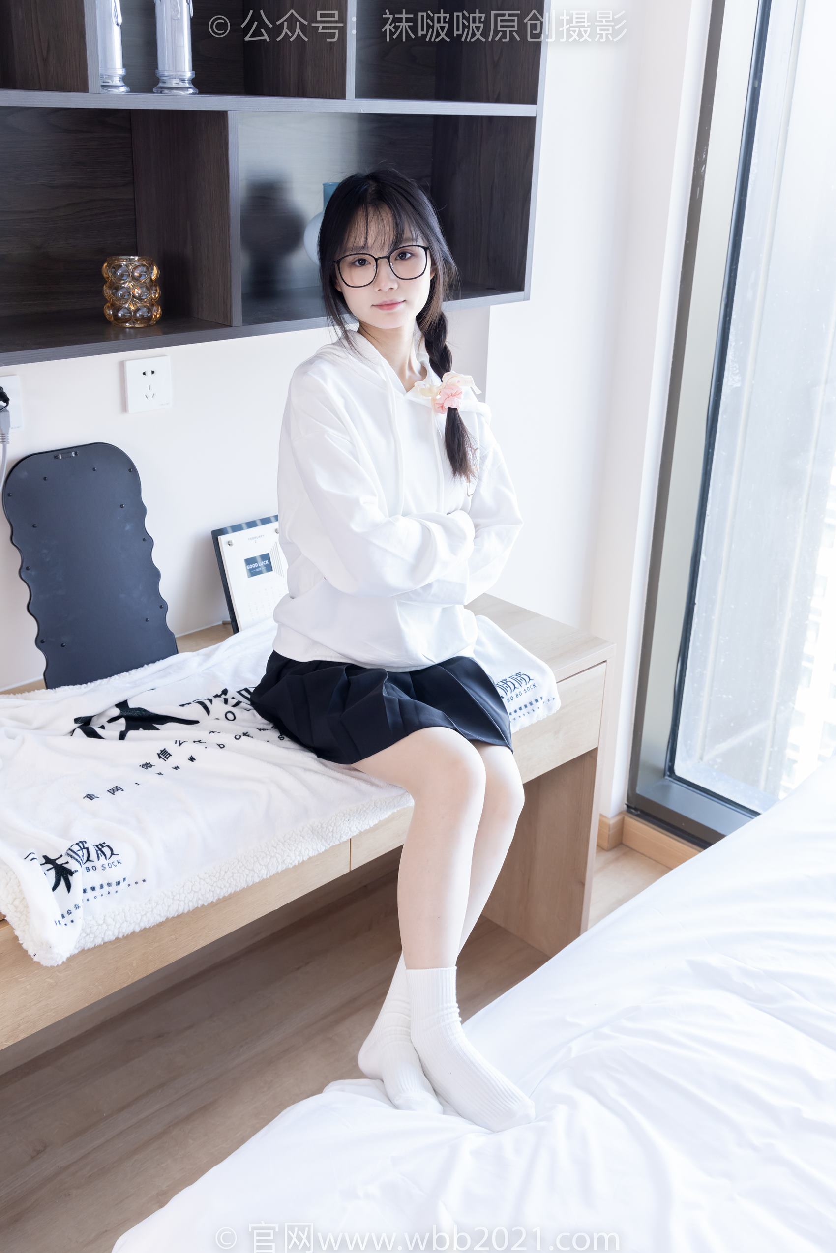 图片[67]-[BoBoSocks袜啵啵]NO.368 甜甜圈-运动鞋、白棉袜、油亮肉丝[160P] – 速更版-美库