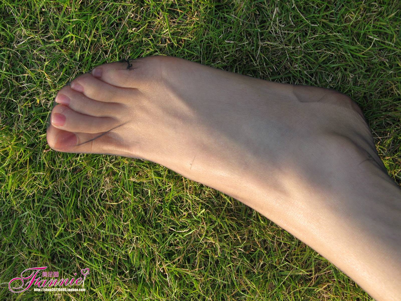 图片[64]-Fannie芬妮每足园 No.465 夕阳醉了 纯丝裸足[73P] – 速更版-美库