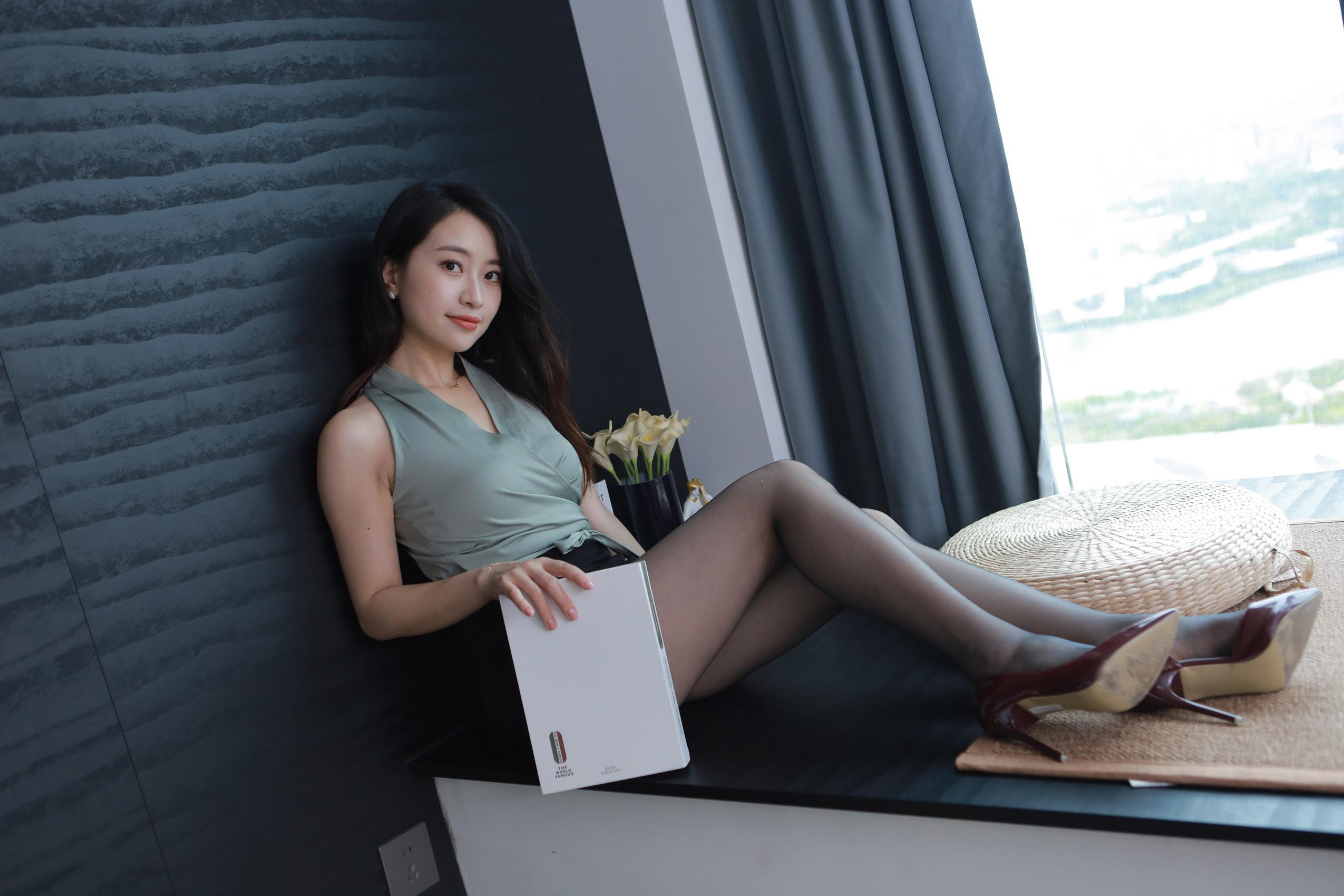 图片[50]-[IESS异思趣向] 2024.04.19 丝享家1720：小婕《嘿丝秘书》[86P] – 速更版-美库