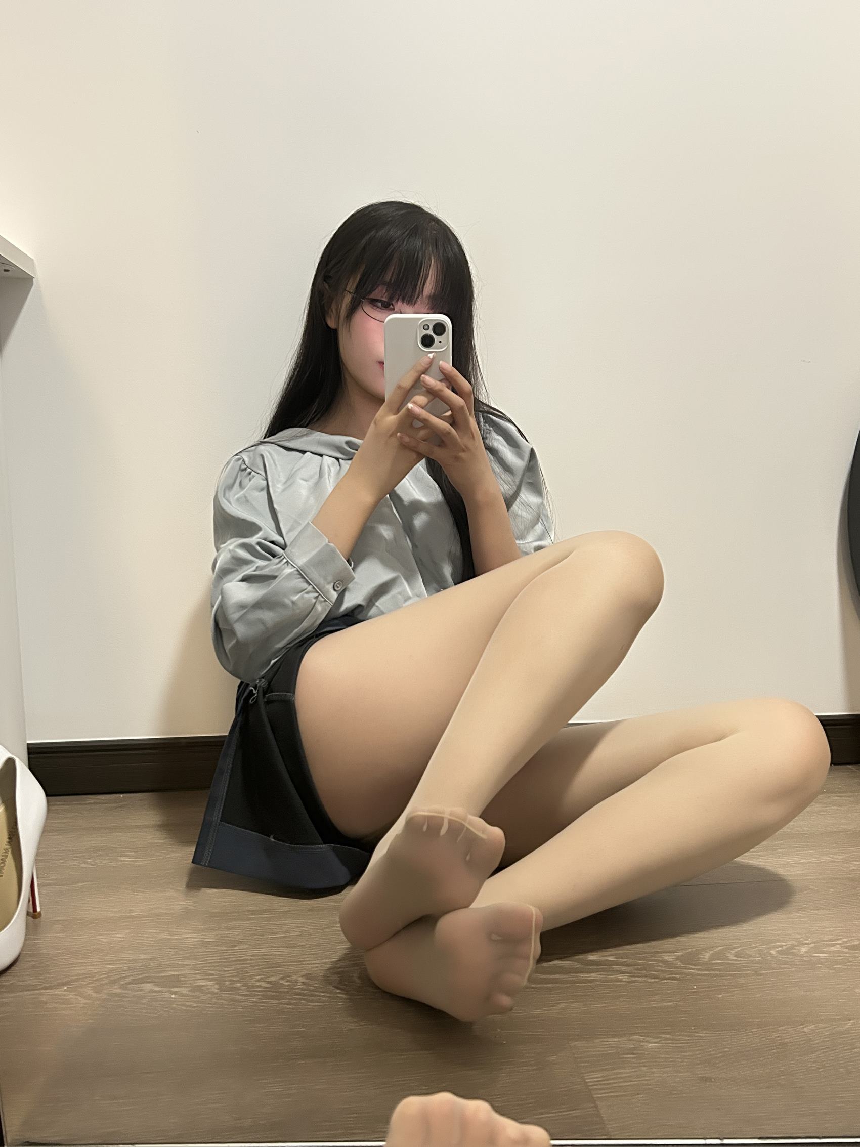 图片[31]-轩萧学姐  – 蓝裙OL[127P] – 速更版-美库