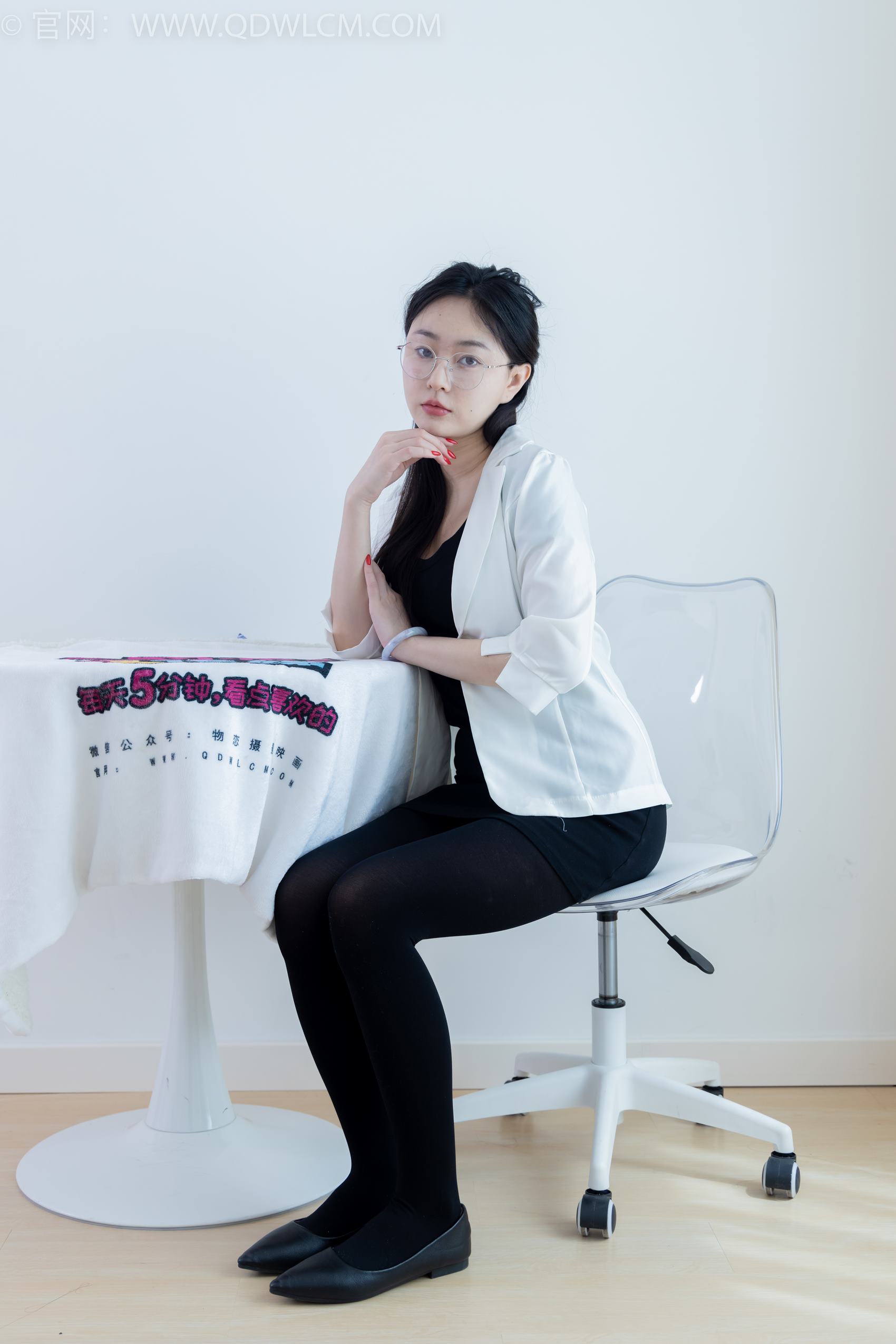 图片[28]-物恋传媒 NO.1947 美兔-满园春色[150P] – 速更版-美库