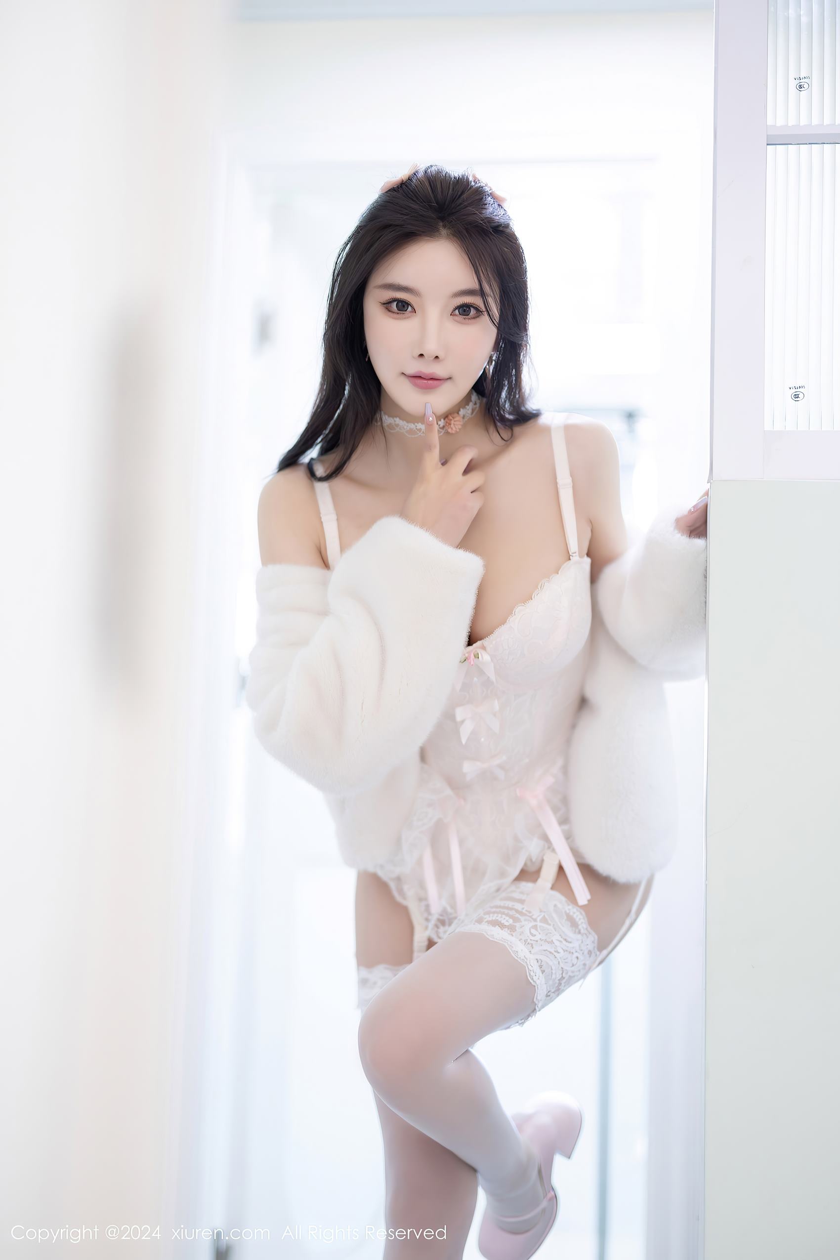 图片[12]-[Xiuren秀人网]2024.05.20 NO.8570 杨晨晨Yome 好热 [41+1P] – 速更版-美库