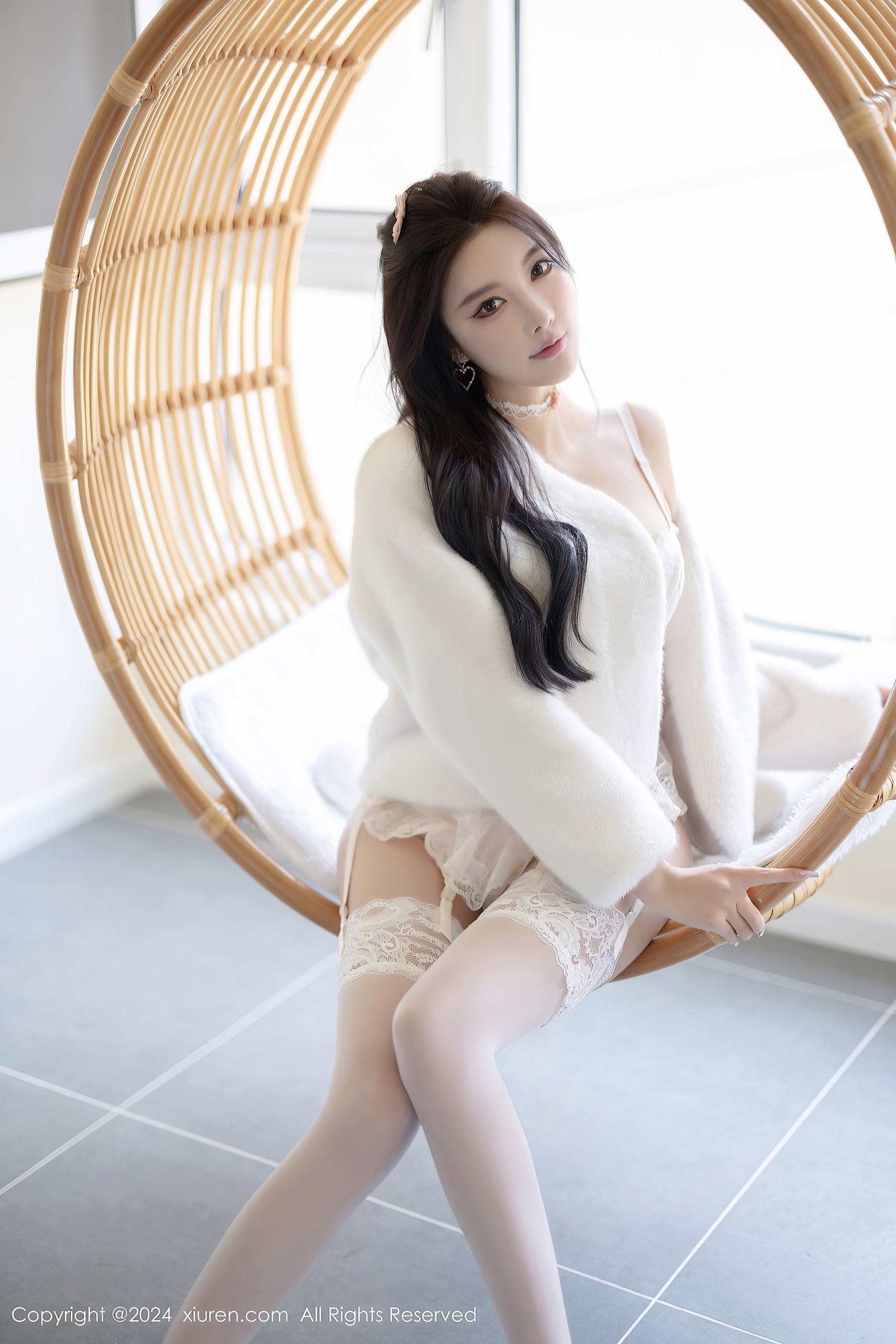 图片[40]-[Xiuren秀人网]2024.05.20 NO.8570 杨晨晨Yome 好热 [41+1P] – 速更版-美库