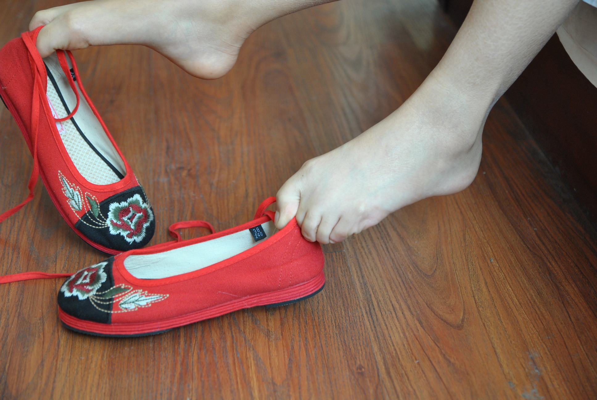 图片[25]-自由摄影 No.228 过年了，经典的旗袍让娜娜变得更唯美 [71P] – 速更版-美库