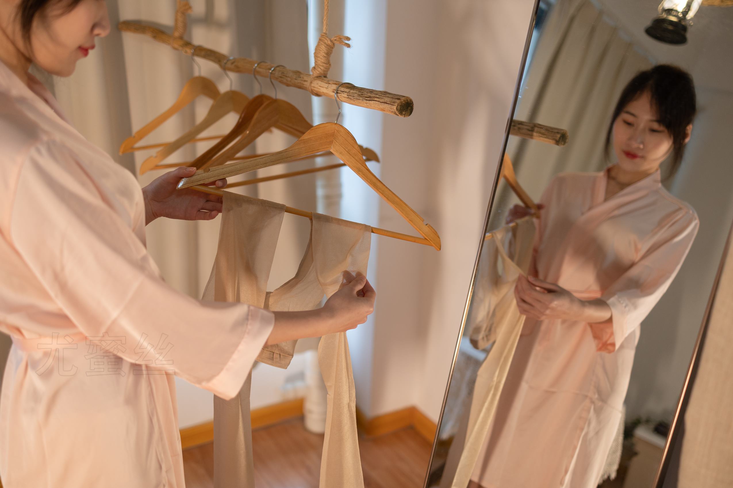 图片[72]-尤蜜丝 NO.102 穿搭推广展示图集[92P] – 速更版-美库