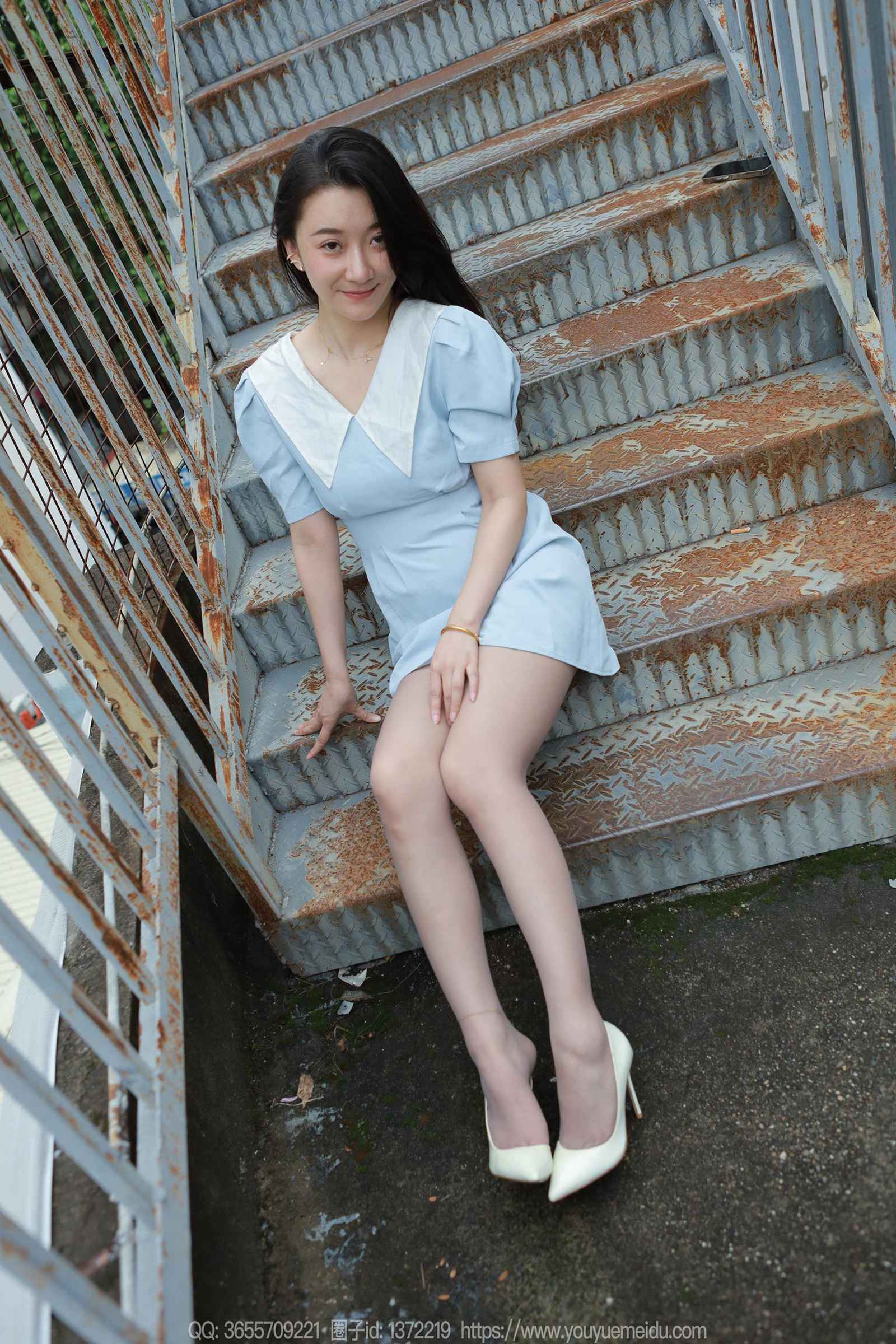 图片[17]-[IESS异思趣向] 2024.04.22 丝享家1722：秋秋《蓝裙甜妹》[89P] – 速更版-美库