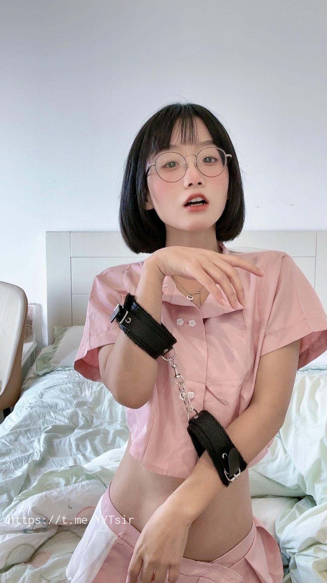 图片[10]-动漫博主@胜利的小生活微密圈系列 -嘉宾-姓感护士装 [18P] – 速更版-美库