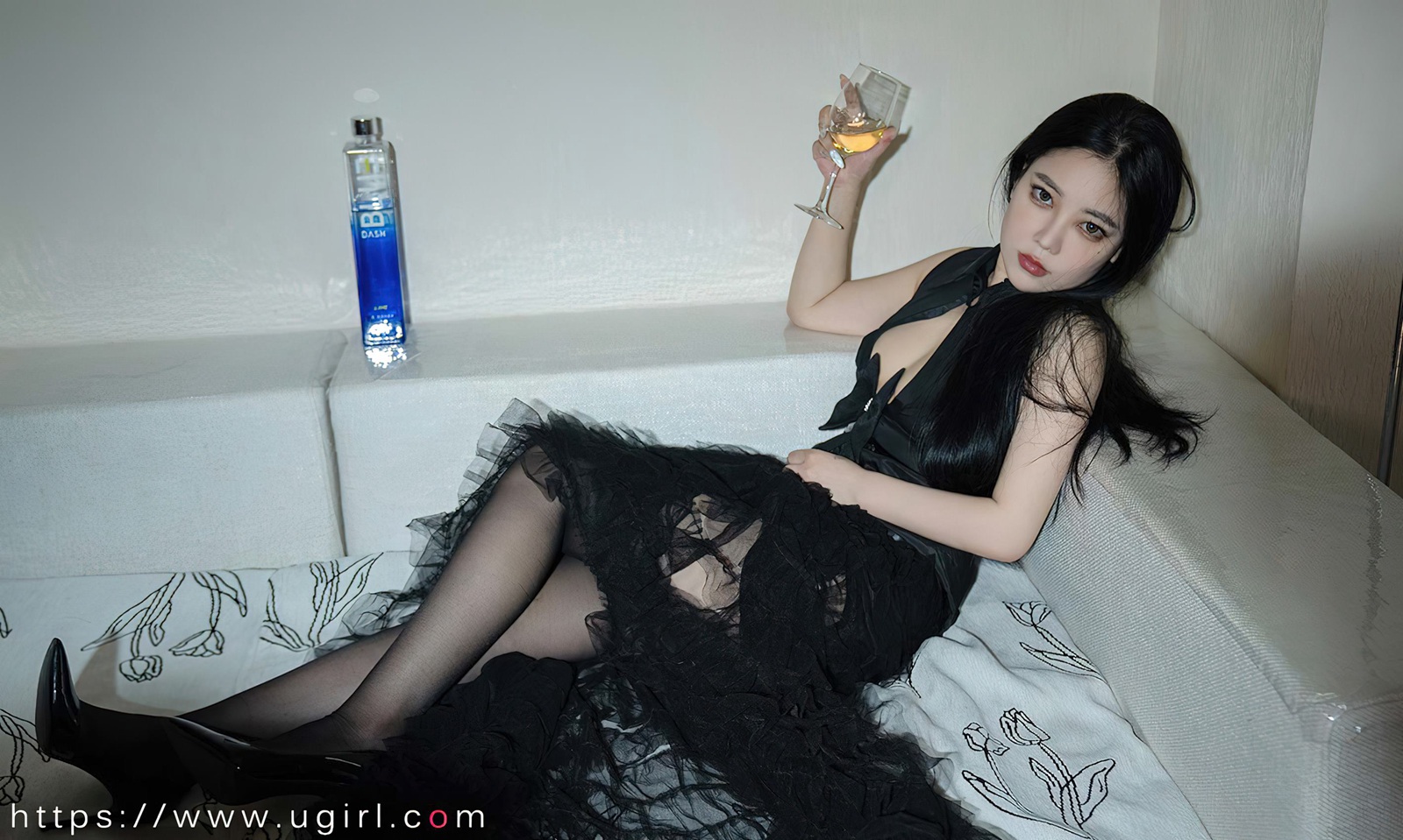 图片[24]-[爱尤物]2024 NO.2841 心之梦 anna苏拉[35P] – 速更版-美库