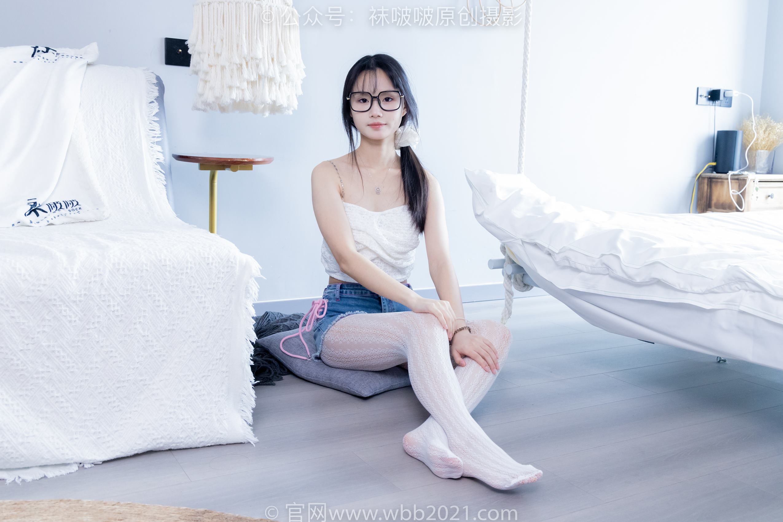 [BoBoSocks袜啵啵]NO.372 甜甜圈-板鞋、白色蕾丝袜、可拆卸牛仔裤、裤里丝[140P] - 速更版-绅士图