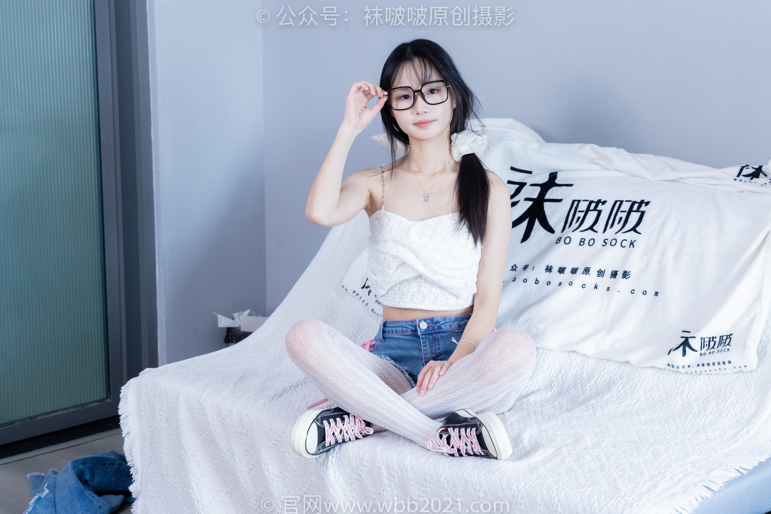 图片[64]-[BoBoSocks袜啵啵]NO.372 甜甜圈-板鞋、白色蕾丝袜、可拆卸牛仔裤、裤里丝[140P] – 速更版-美库