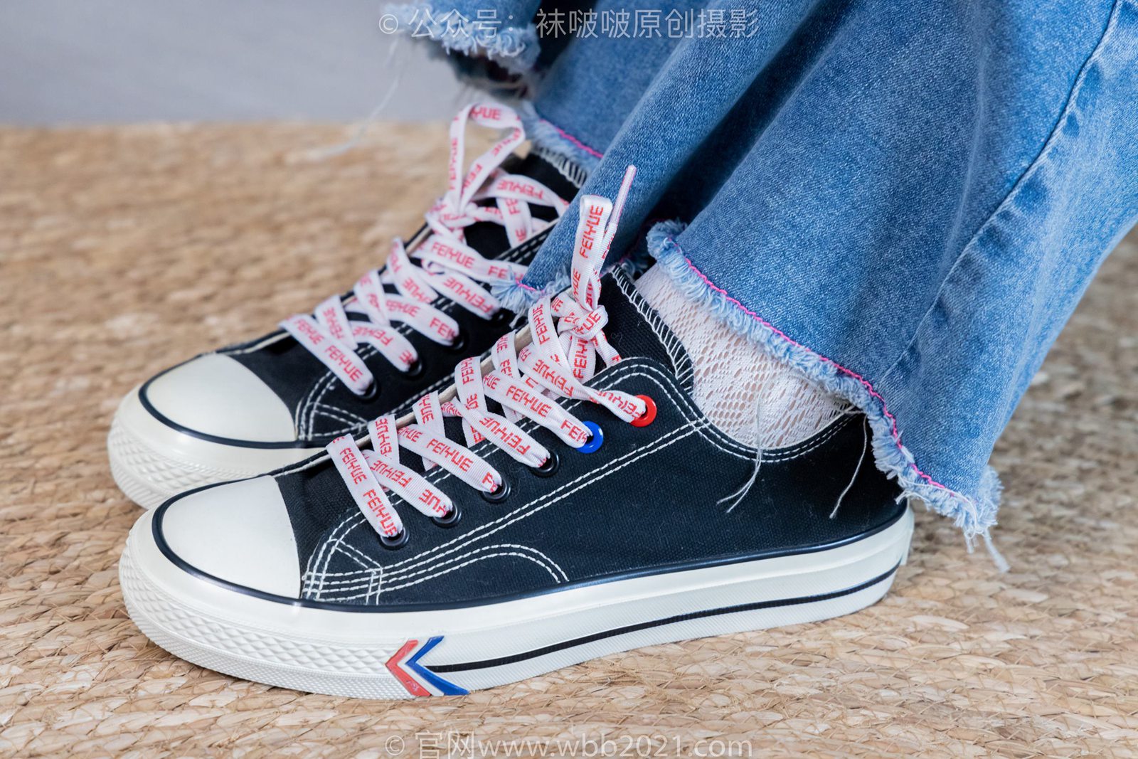 图片[73]-[BoBoSocks袜啵啵]NO.372 甜甜圈-板鞋、白色蕾丝袜、可拆卸牛仔裤、裤里丝[140P] – 速更版-美库