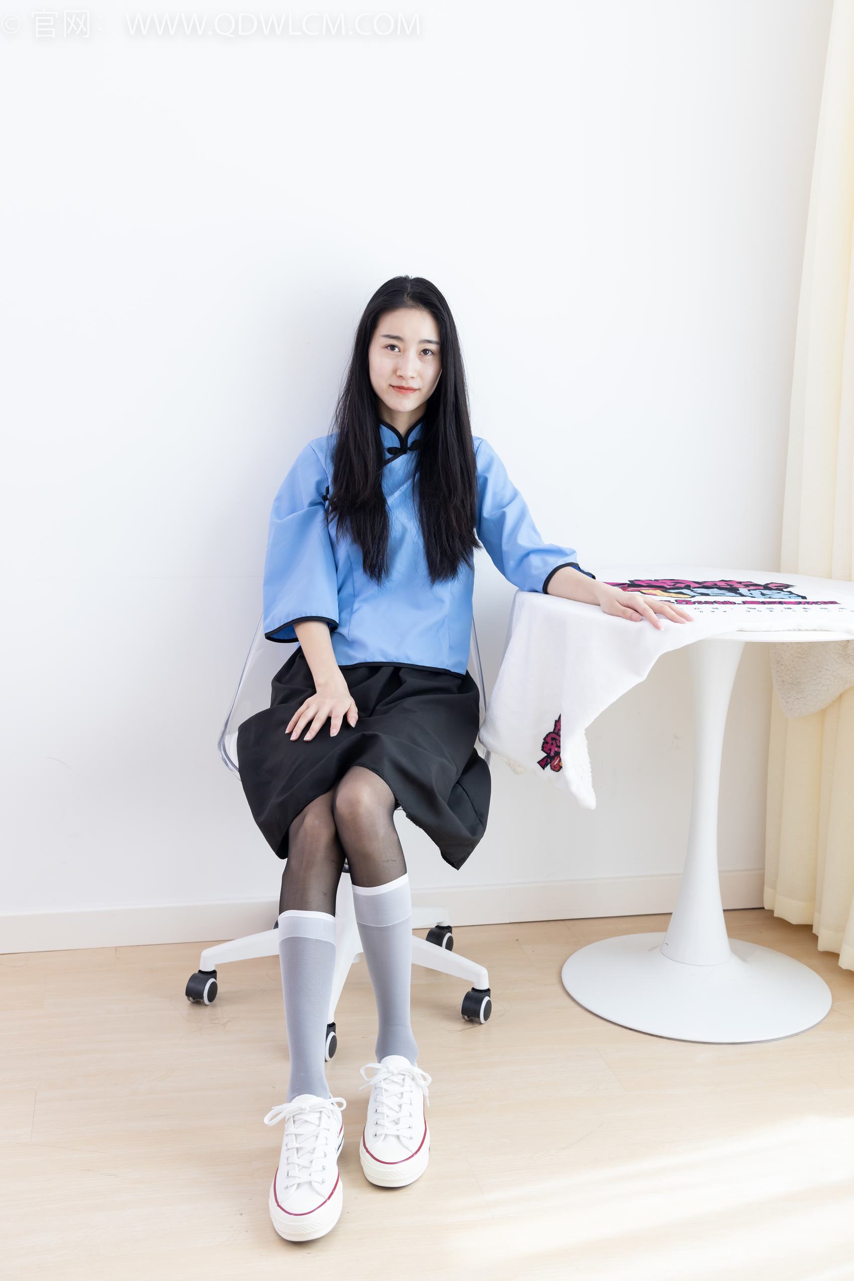 图片[10]-物恋传媒 NO.1953 果汁-虫儿飞[170P] – 速更版-美库