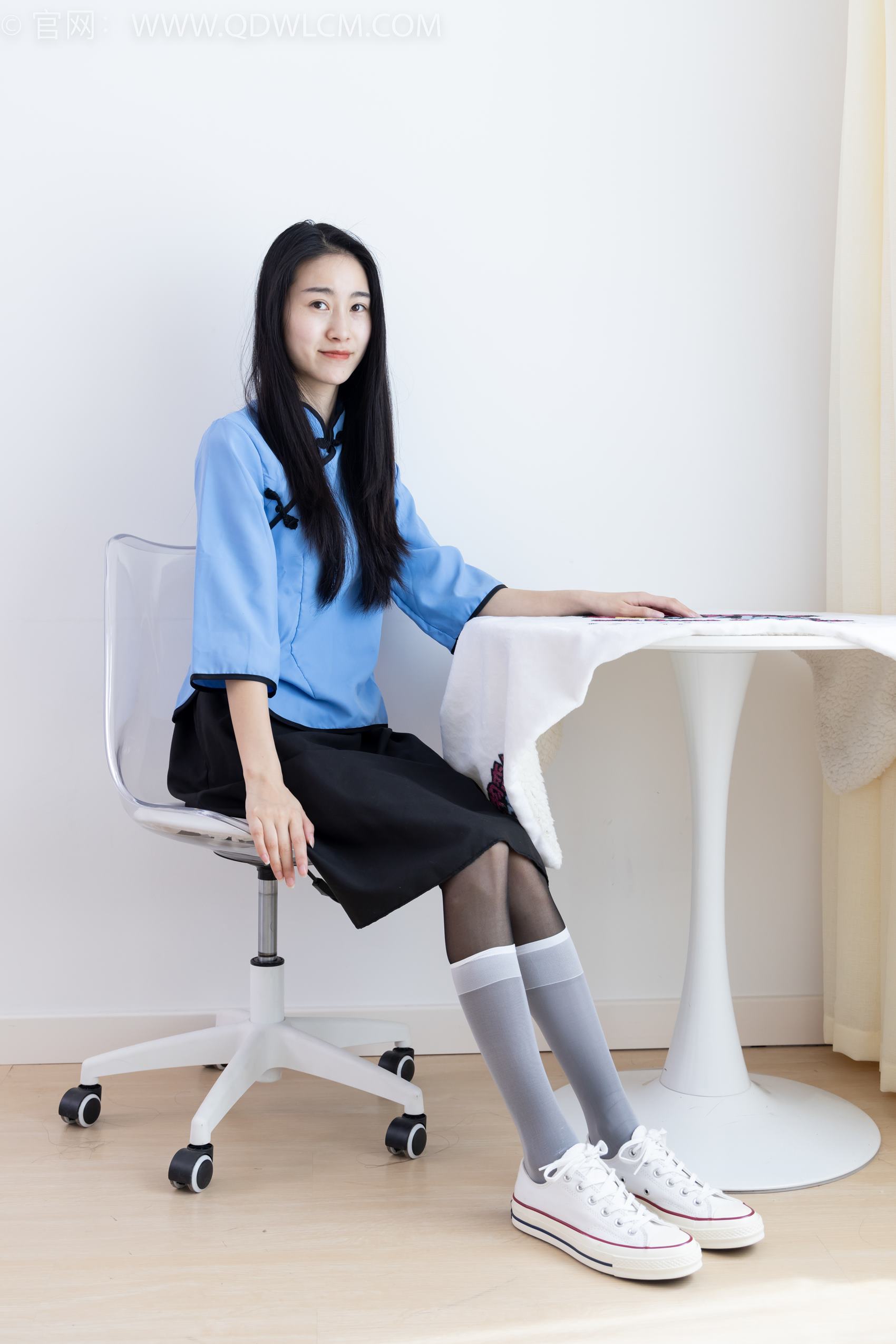 图片[25]-物恋传媒 NO.1953 果汁-虫儿飞[170P] – 速更版-美库