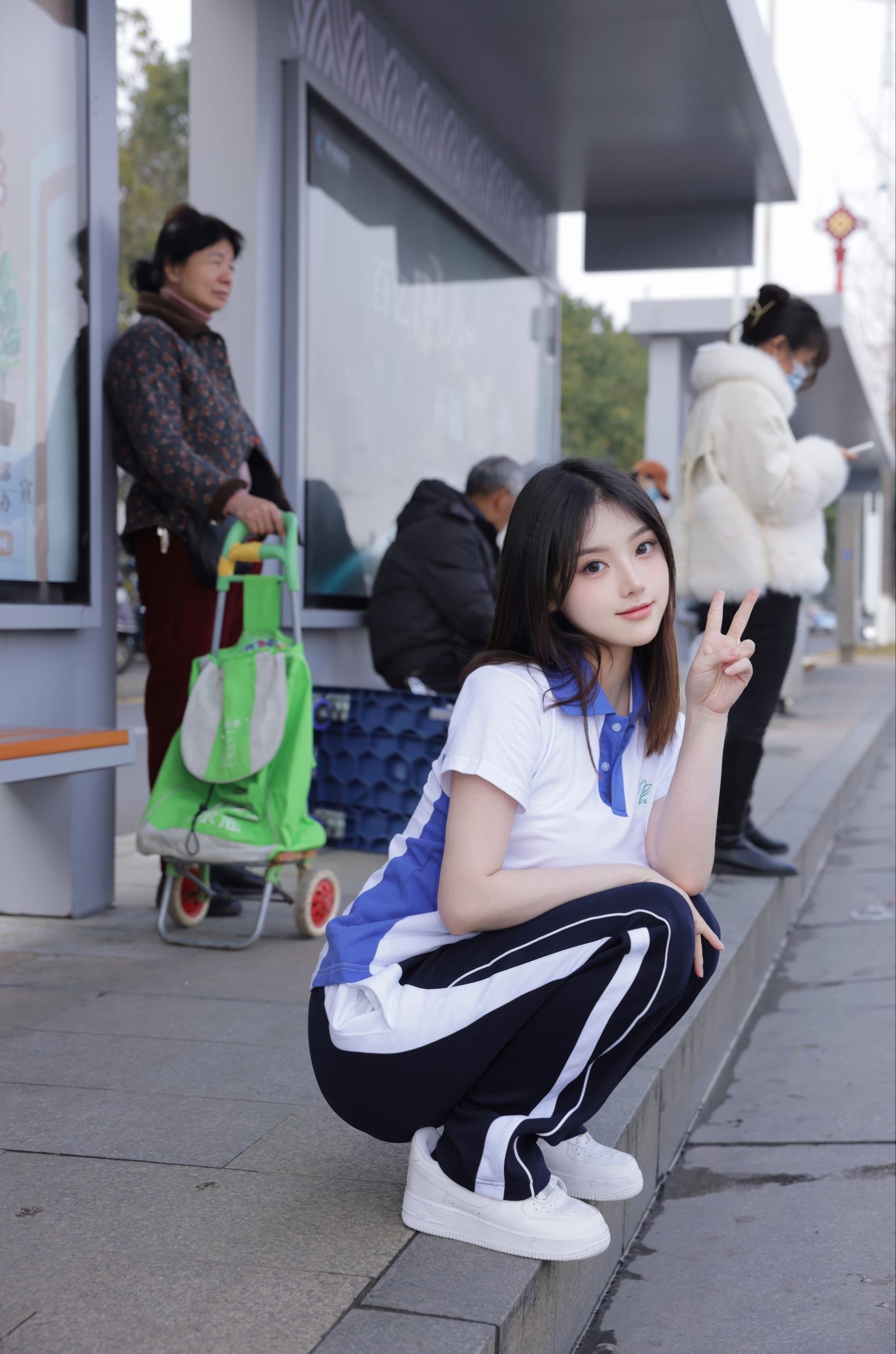 图片[13]-豆瓣酱 – 公交车写真[25P] – 速更版-美库