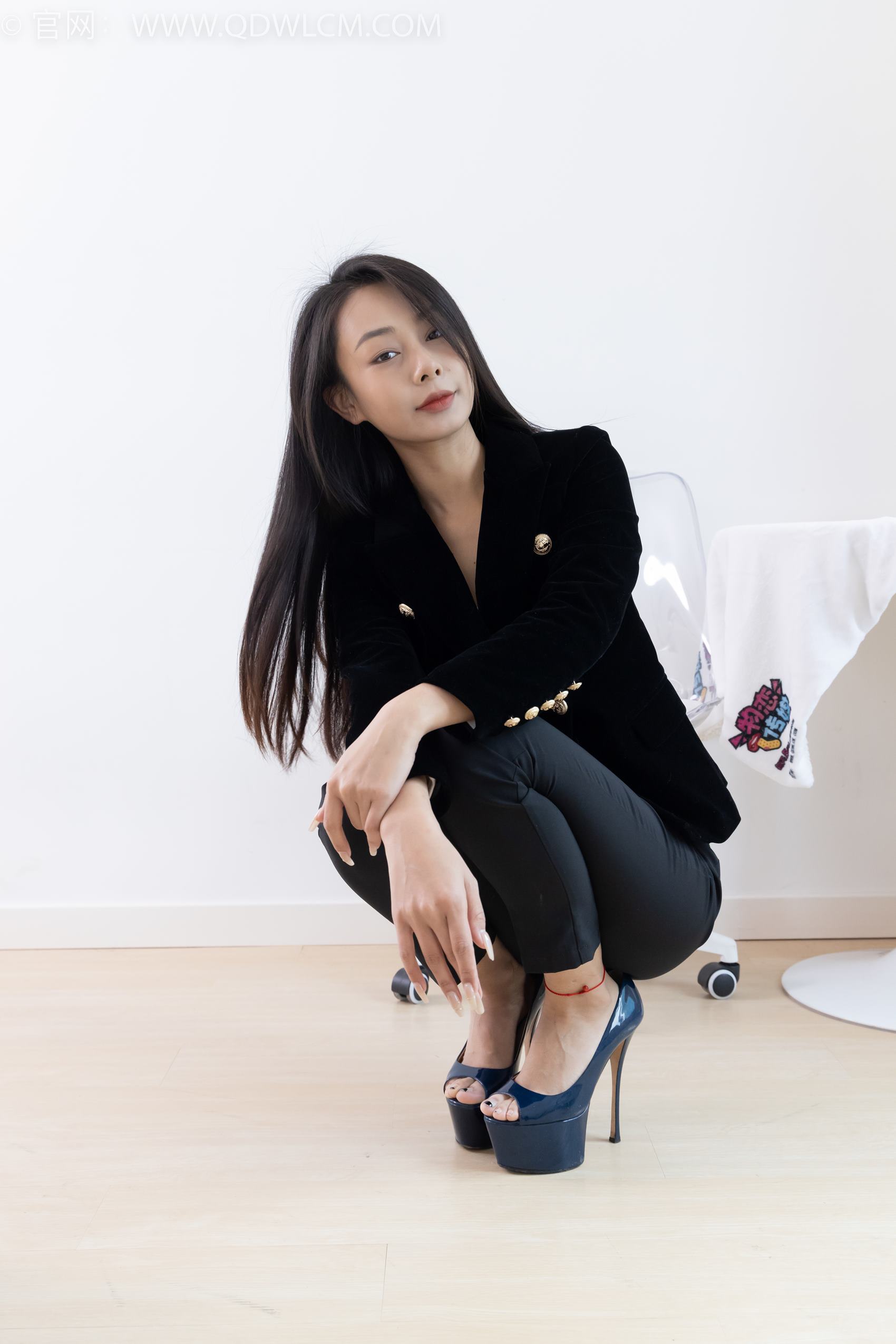 图片[33]-物恋传媒 NO.1954 岚岚-悲伤情歌[170P] – 速更版-美库