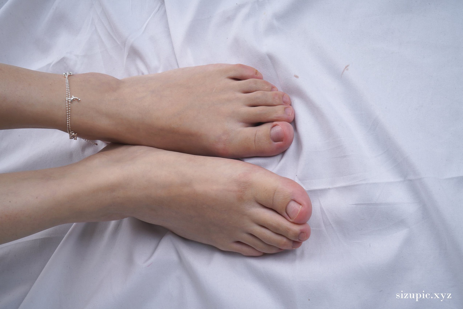 图片[37]-Pary摄影 NO.143 新模小婷的37码美脚手感非常不错[101P] – 速更版-美库