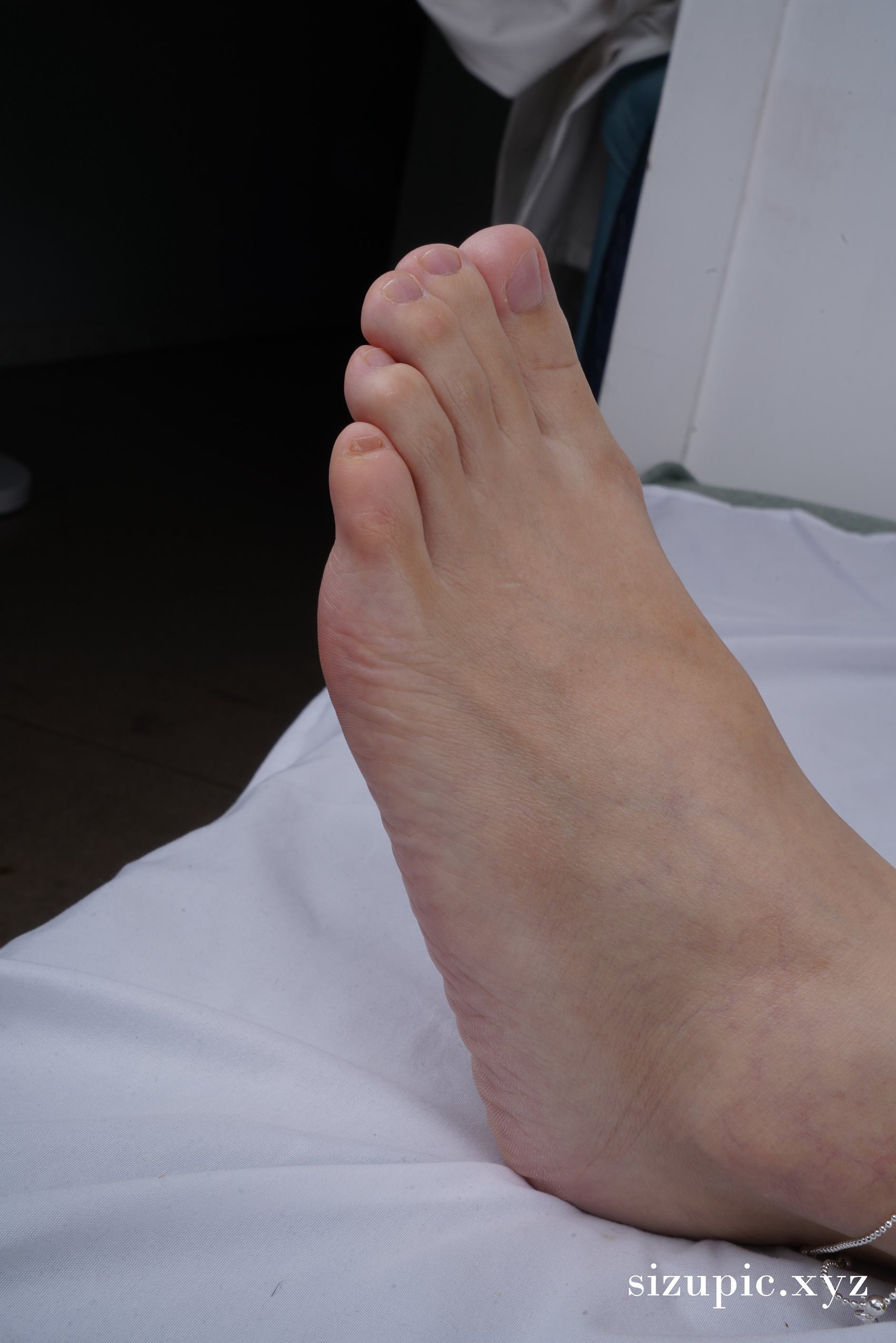 图片[45]-Pary摄影 NO.143 新模小婷的37码美脚手感非常不错[101P] – 速更版-美库