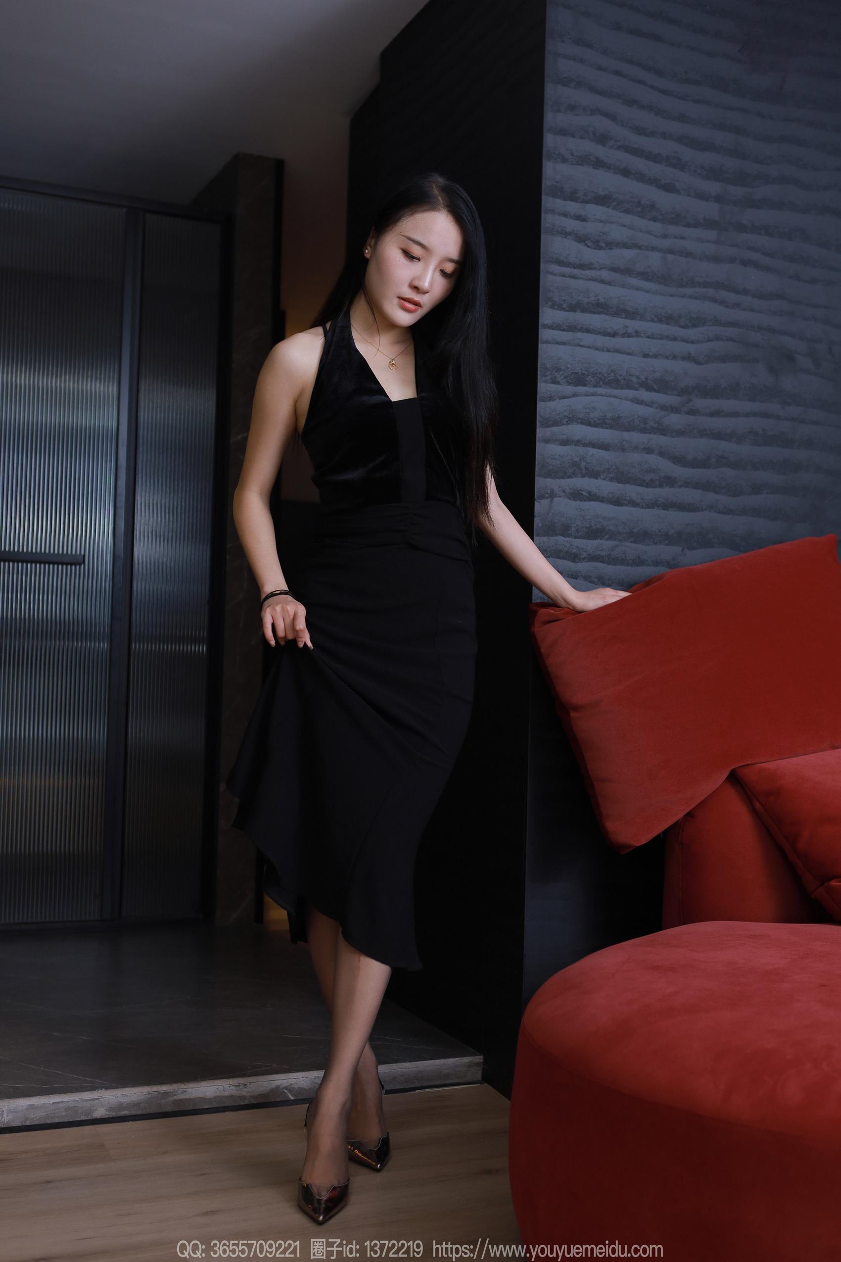 图片[41]-[IESS异思趣向] 2024.04.24 丝享家1724：婉萍《黑色包裙》[86P] – 速更版-美库