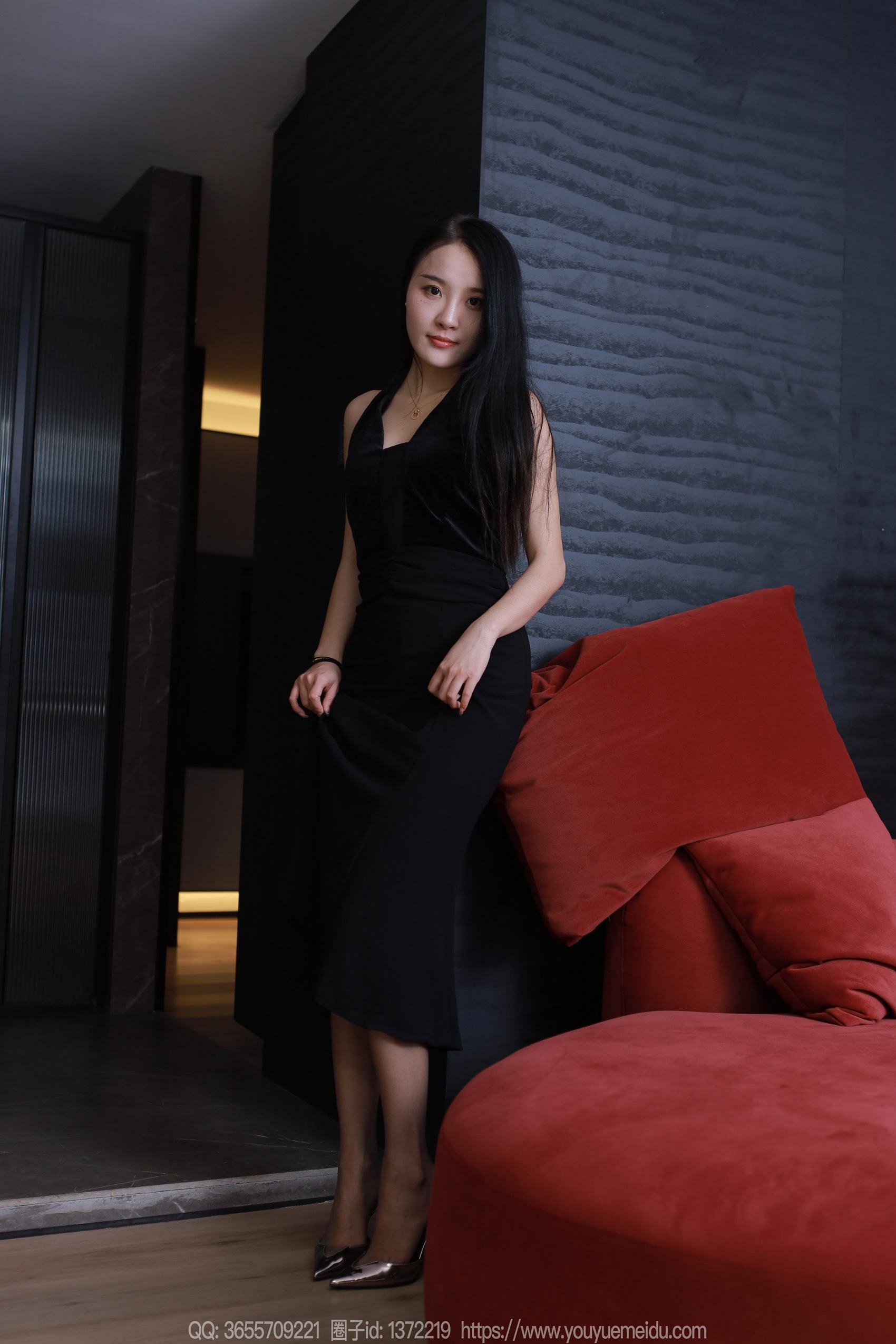 图片[42]-[IESS异思趣向] 2024.04.24 丝享家1724：婉萍《黑色包裙》[86P] – 速更版-美库