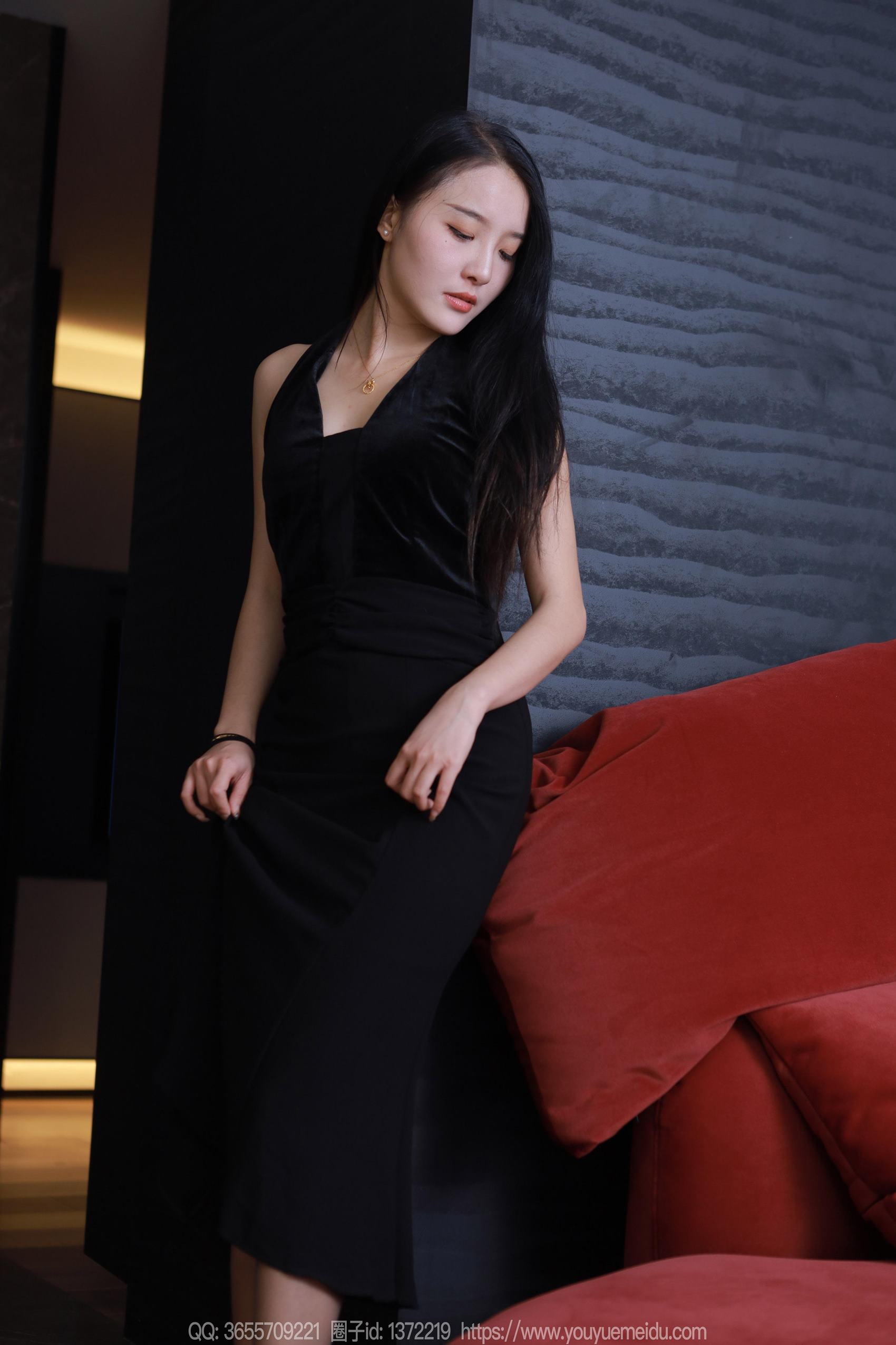 图片[44]-[IESS异思趣向] 2024.04.24 丝享家1724：婉萍《黑色包裙》[86P] – 速更版-美库