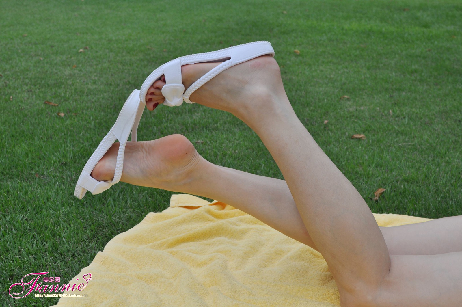 图片[35]-Fannie芬妮每足园 No.486 夏日的天堂 裸足凉拖1[72P] – 速更版-美库