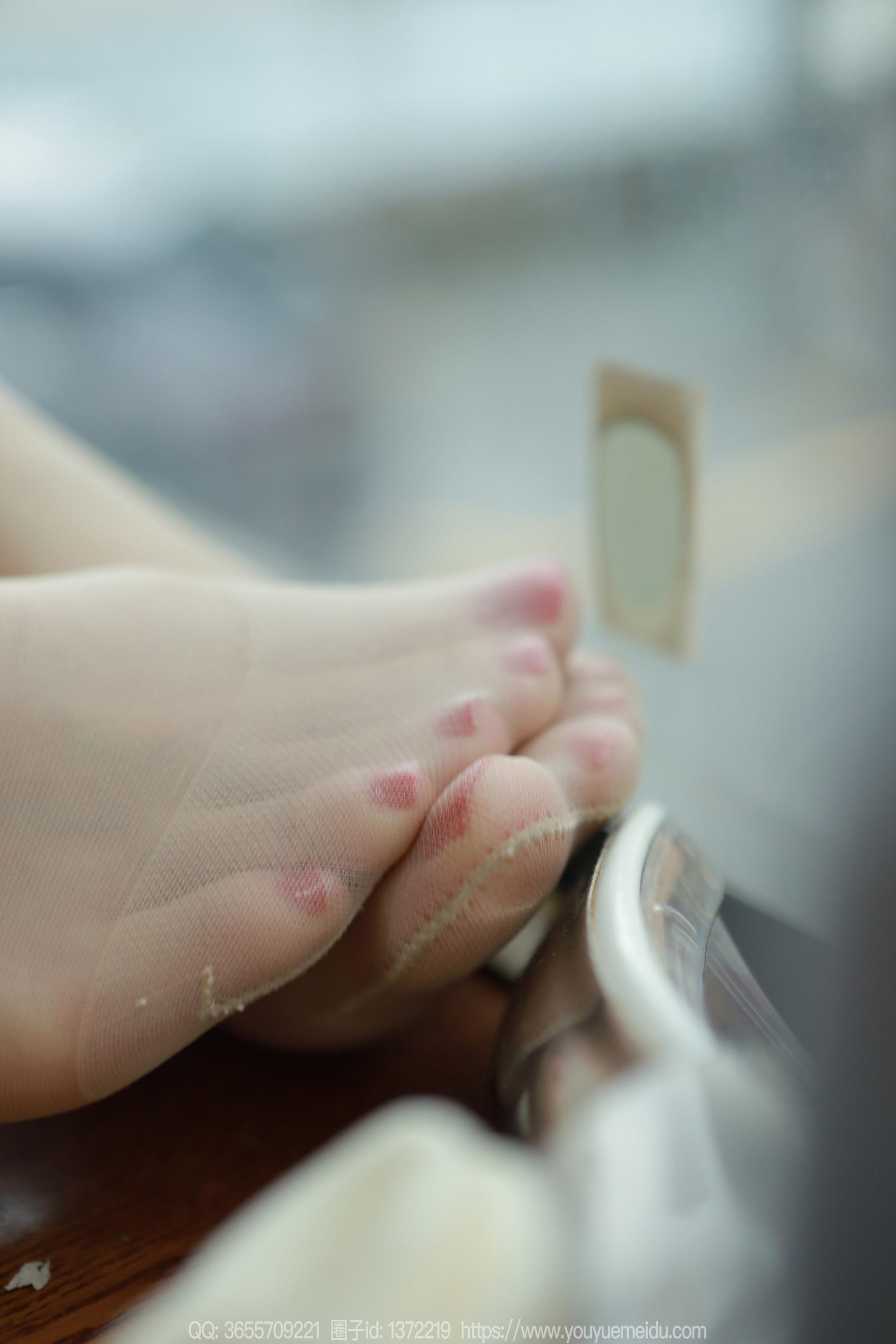 图片[35]-[IESS异思趣向] 2024.04.28 丝享家1727：团团《长腿白纱》[86P] – 速更版-美库