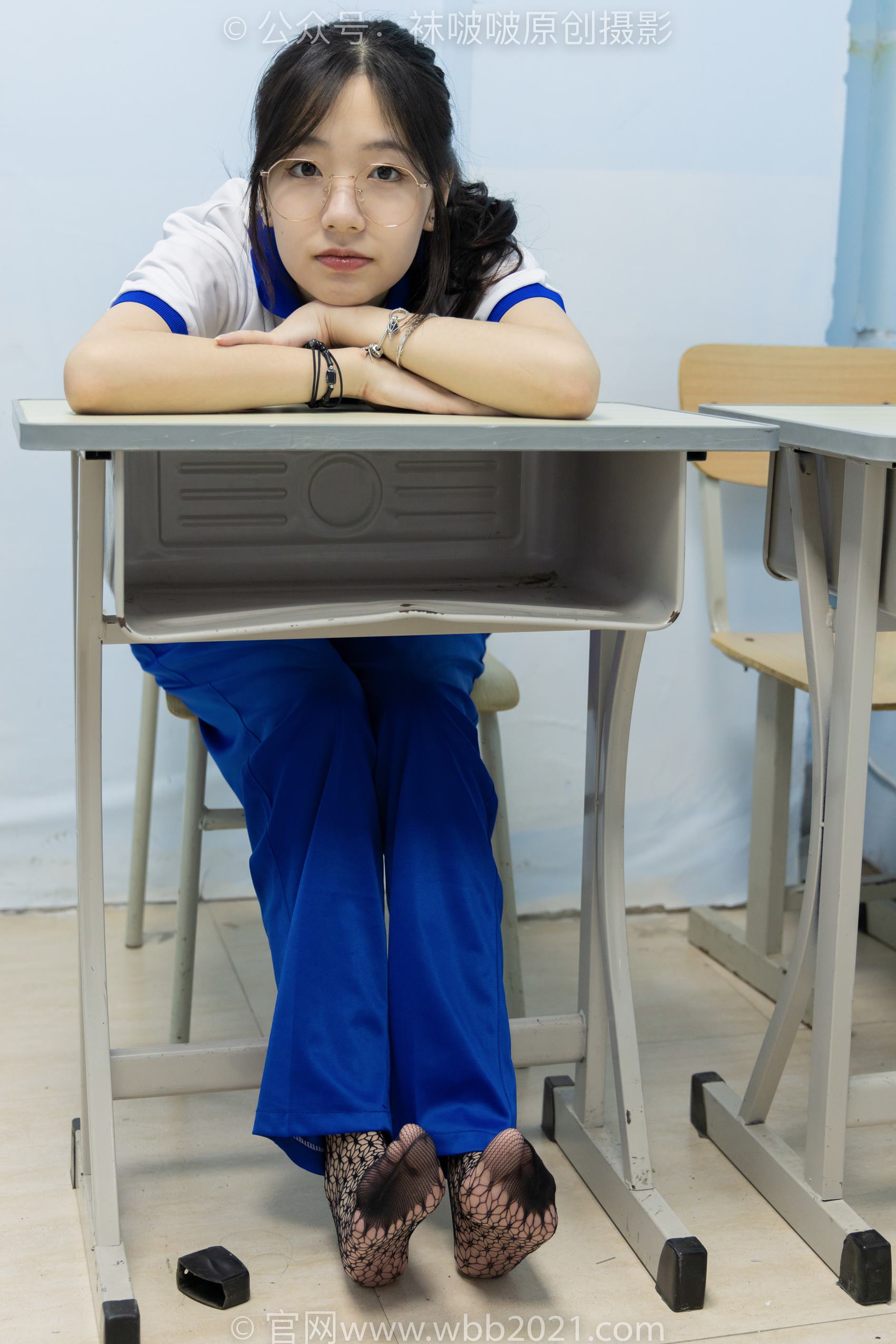 图片[130]-[BoBoSocks袜啵啵]NO.375 小甜豆-高跟鞋、黑色蕾丝网袜、校服裤里丝[159P] – 速更版-美库