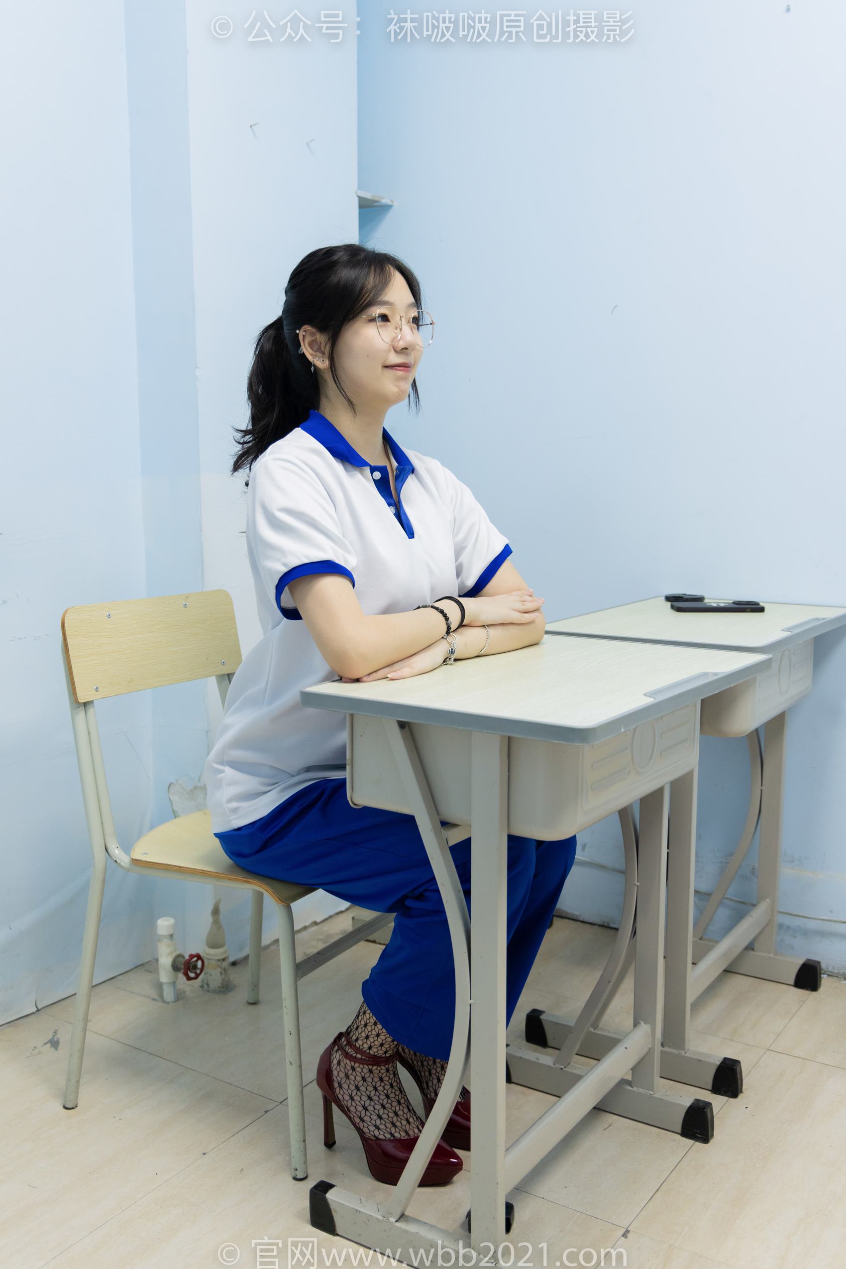 图片[160]-[BoBoSocks袜啵啵]NO.375 小甜豆-高跟鞋、黑色蕾丝网袜、校服裤里丝[159P] – 速更版-美库