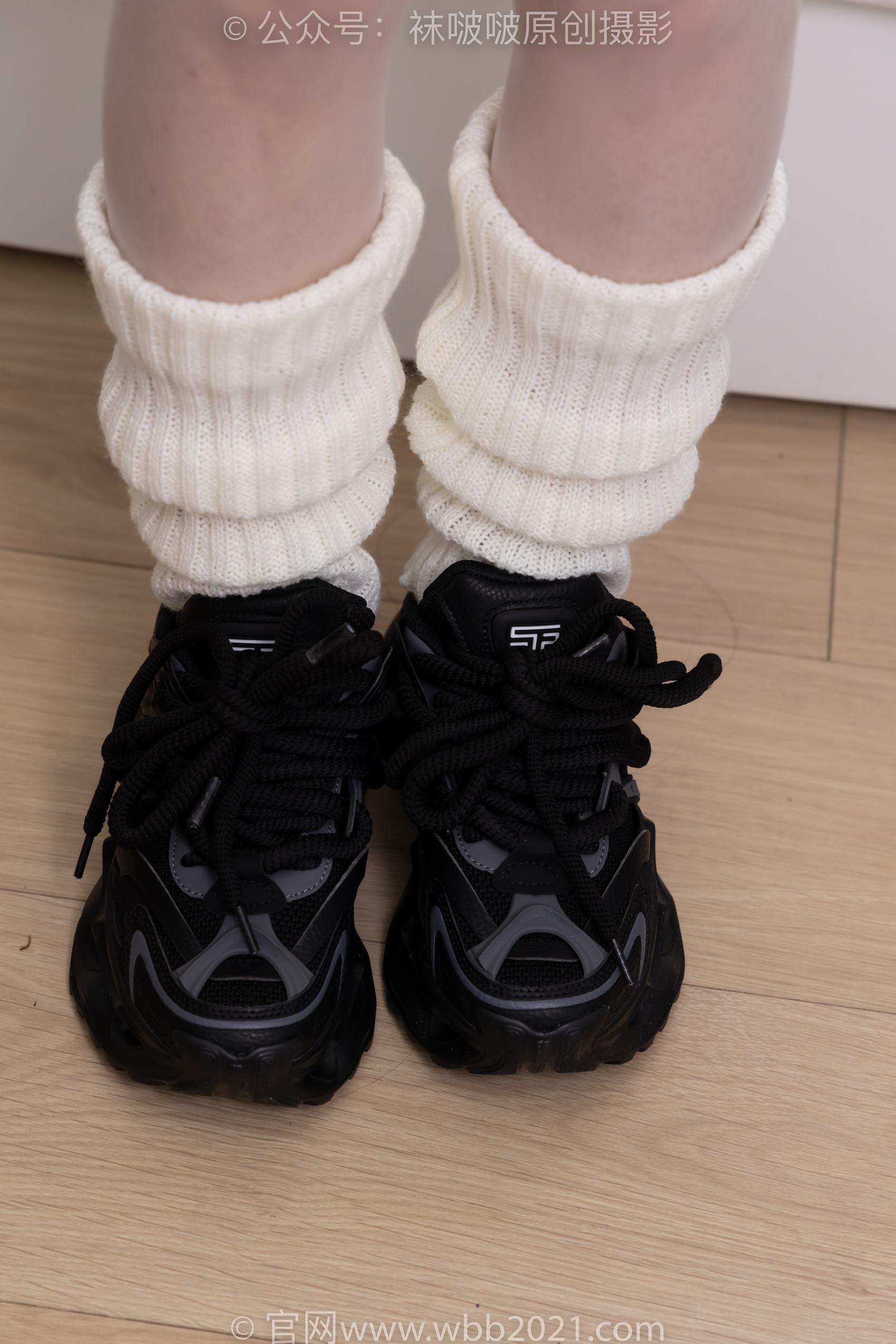 图片[13]-[BoBoSocks袜啵啵]NO.376 甜甜圈-运动鞋、堆堆袜套、白丝[150P] – 速更版-美库