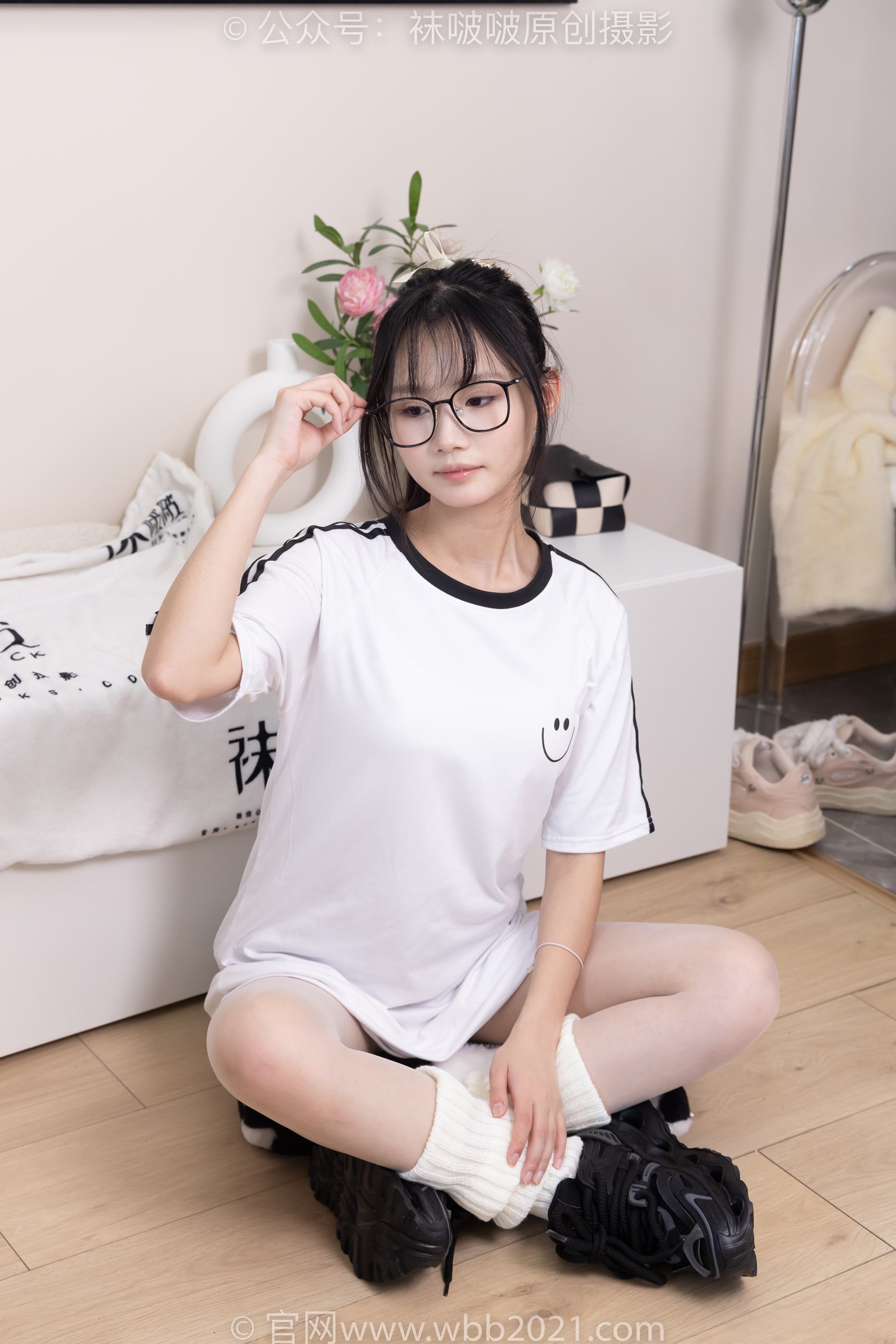 图片[40]-[BoBoSocks袜啵啵]NO.376 甜甜圈-运动鞋、堆堆袜套、白丝[150P] – 速更版-美库