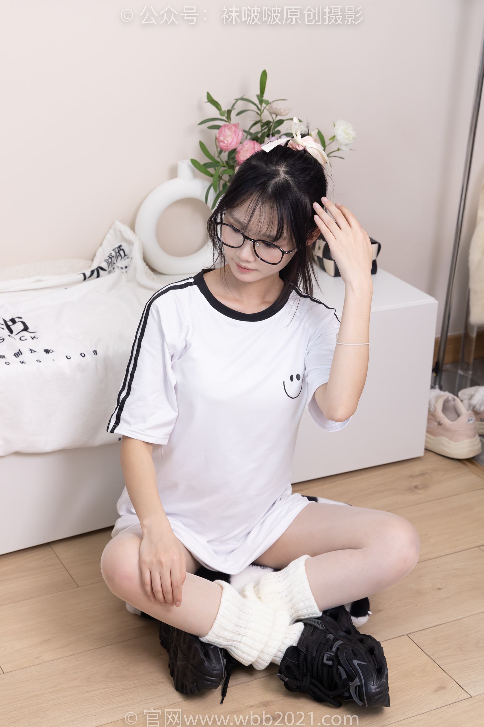 图片[41]-[BoBoSocks袜啵啵]NO.376 甜甜圈-运动鞋、堆堆袜套、白丝[150P] – 速更版-美库