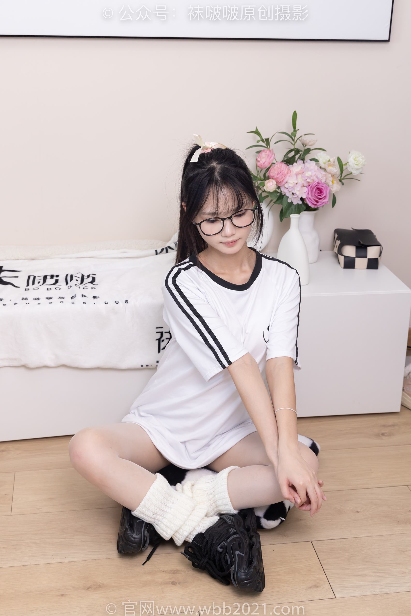 图片[42]-[BoBoSocks袜啵啵]NO.376 甜甜圈-运动鞋、堆堆袜套、白丝[150P] – 速更版-美库