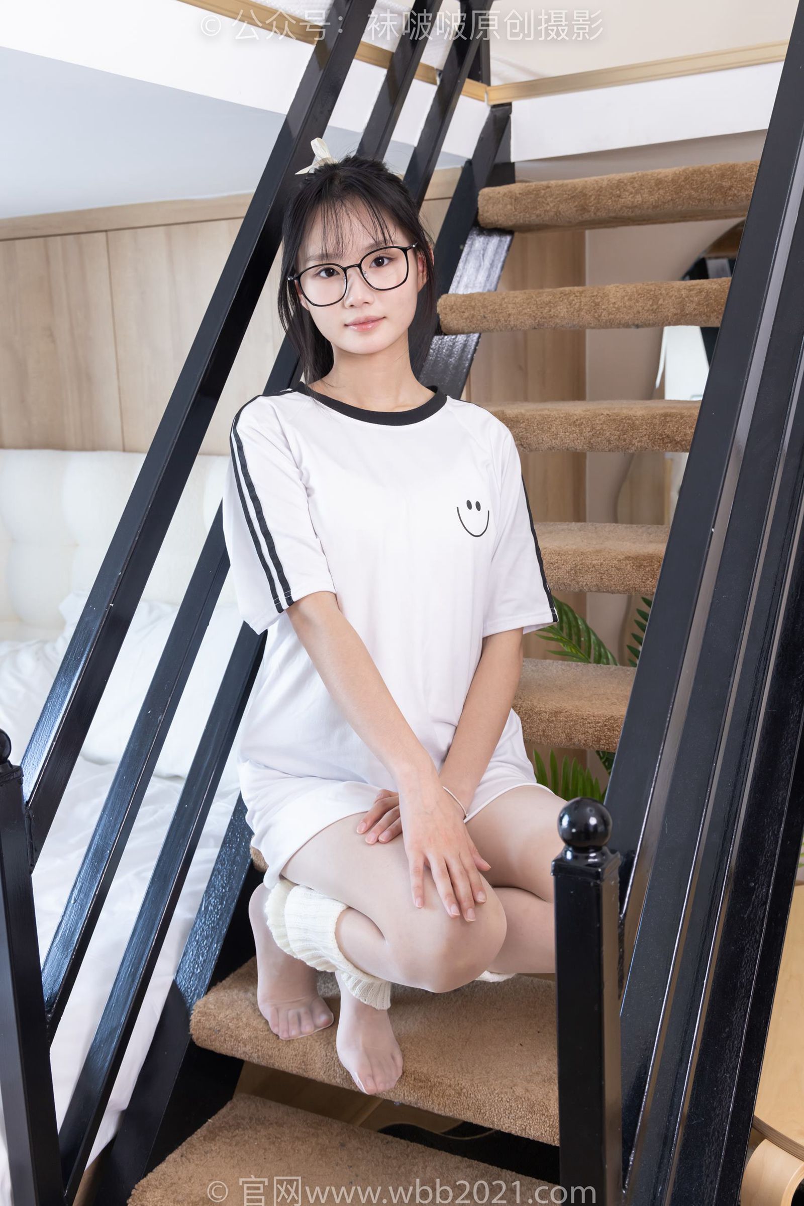 图片[71]-[BoBoSocks袜啵啵]NO.376 甜甜圈-运动鞋、堆堆袜套、白丝[150P] – 速更版-美库