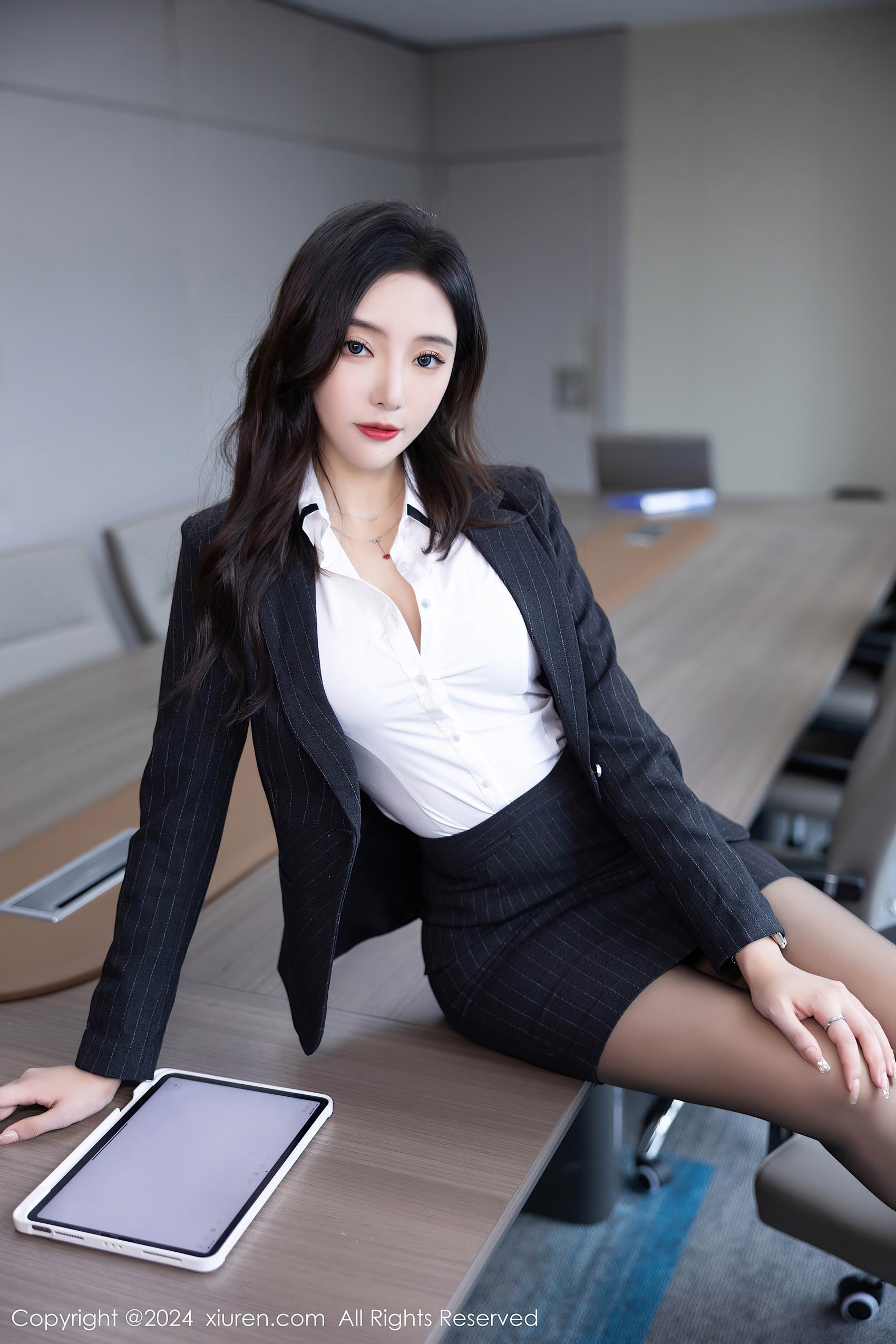 图片[24]-[Xiuren秀人网]2024.06.05 NO.8656 王馨瑶yanni[64+1P] – 速更版-美库