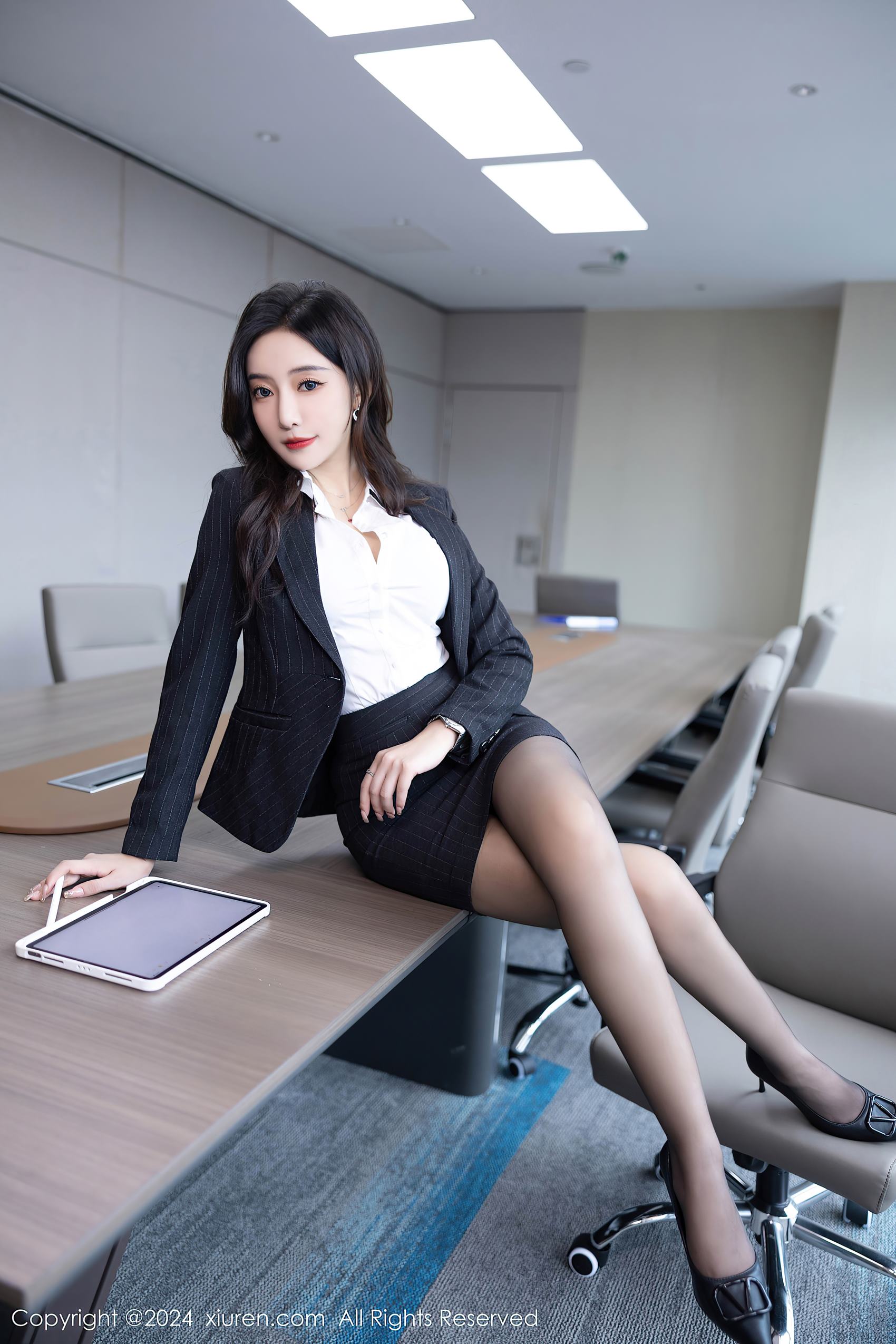 图片[25]-[Xiuren秀人网]2024.06.05 NO.8656 王馨瑶yanni[64+1P] – 速更版-美库