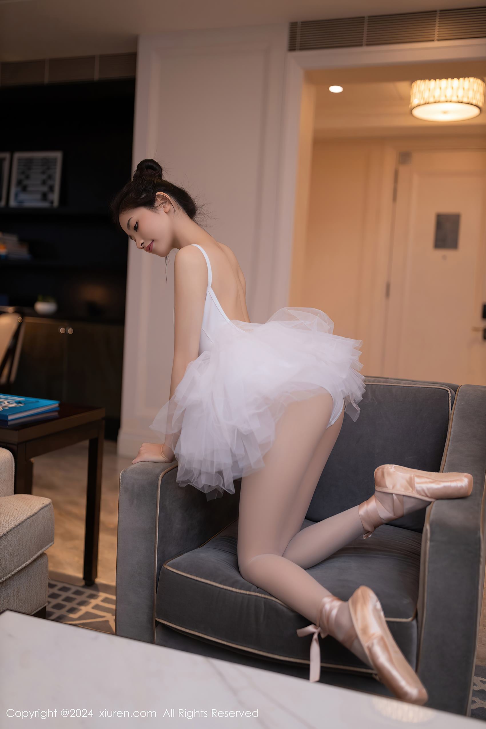 图片[25]-[Xiuren秀人网]2024.06.05 NO.8657 鱼尾fish[29+1P] – 速更版-美库