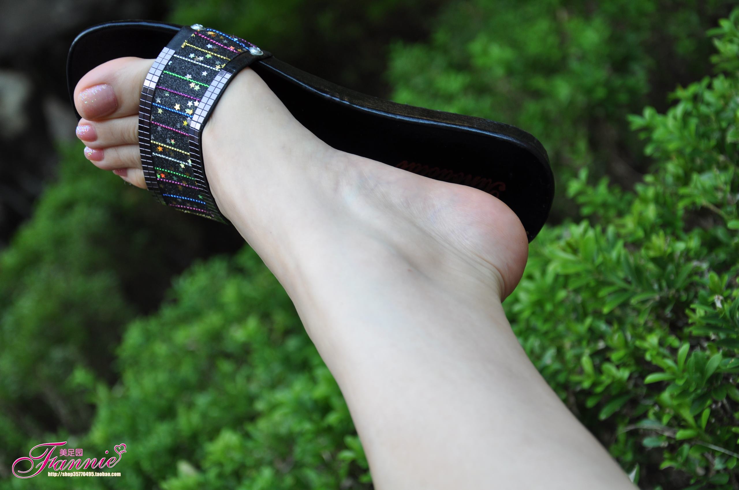 图片[28]-Fannie芬妮每足园 No.504 夏日足下 清爽靓丽 黑色拖鞋1[43P] – 速更版-美库