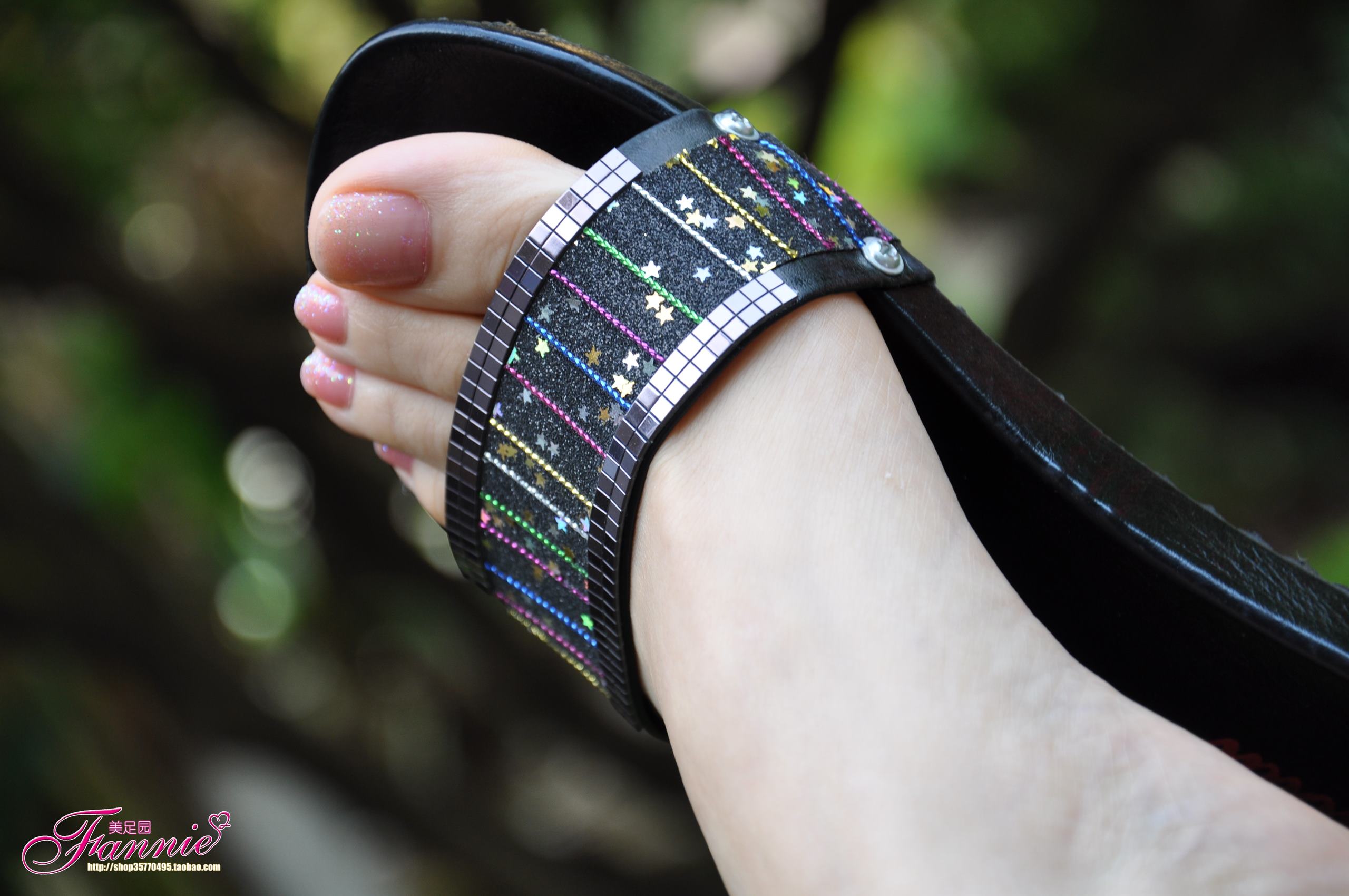 图片[33]-Fannie芬妮每足园 No.504 夏日足下 清爽靓丽 黑色拖鞋1[43P] – 速更版-美库