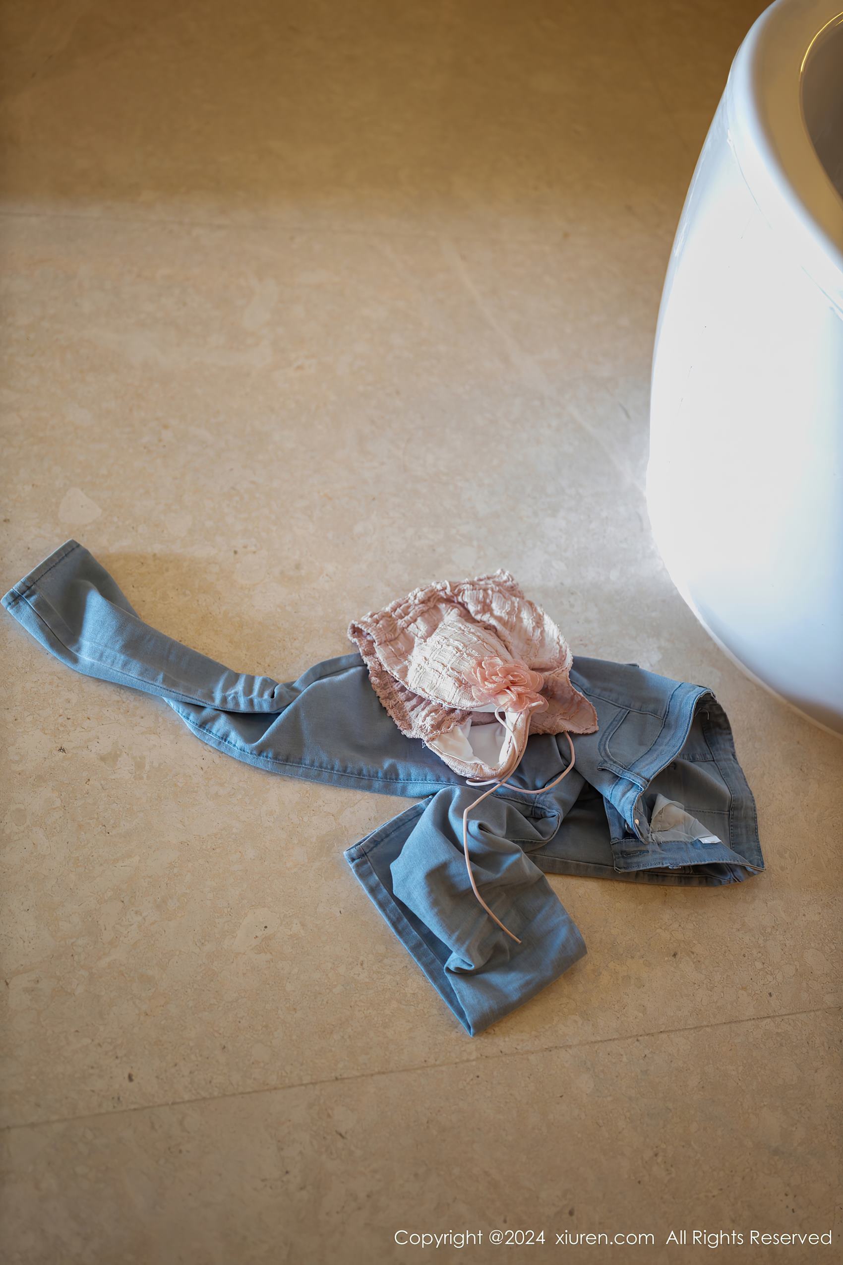 图片[22]-[Xiuren秀人网]2024.06.07 NO.8672 幼幼[32+1P] – 速更版-美库