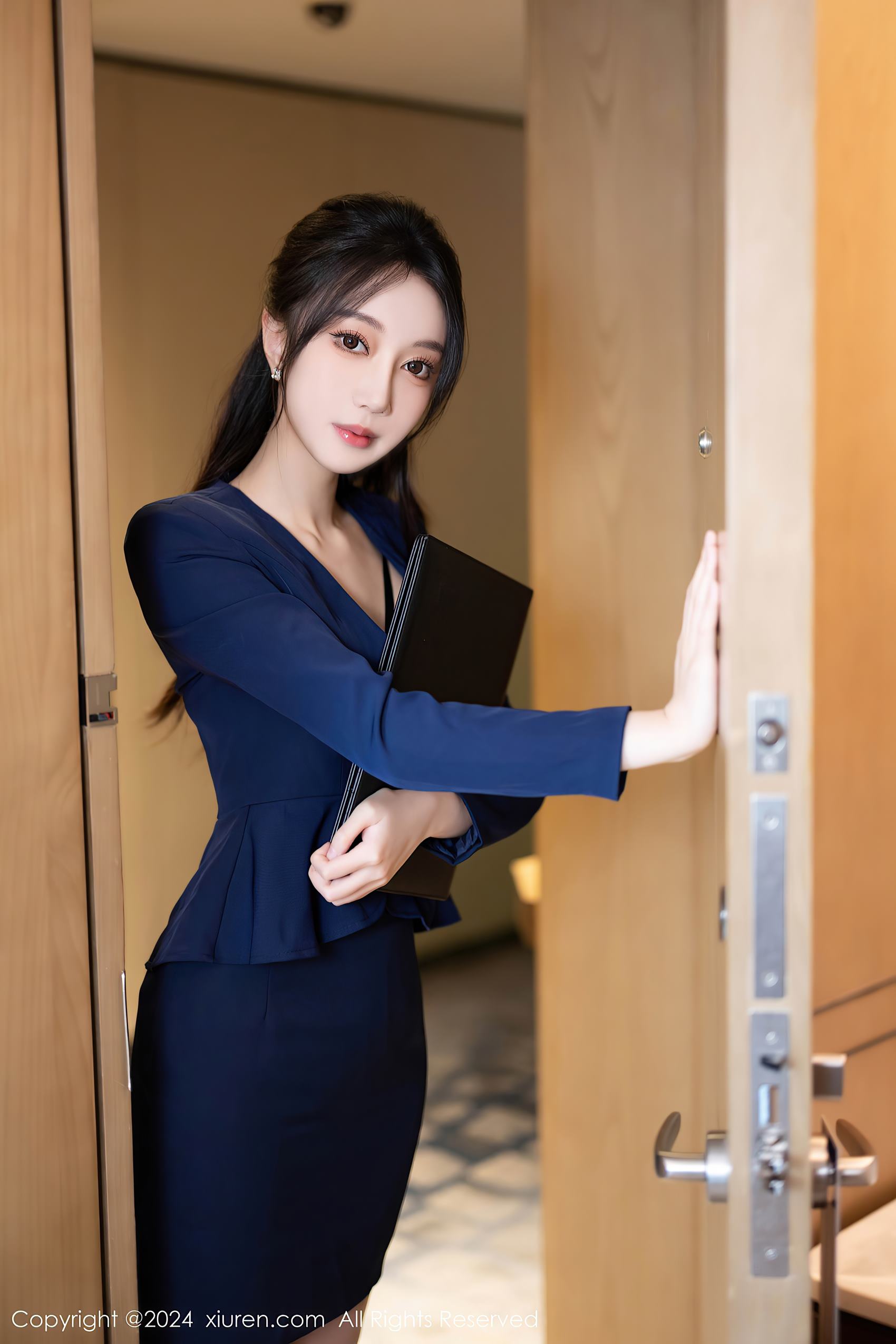 图片[71]-[Xiuren秀人网]2024.06.07 NO.8669 玥儿玥[78+1P] – 速更版-美库