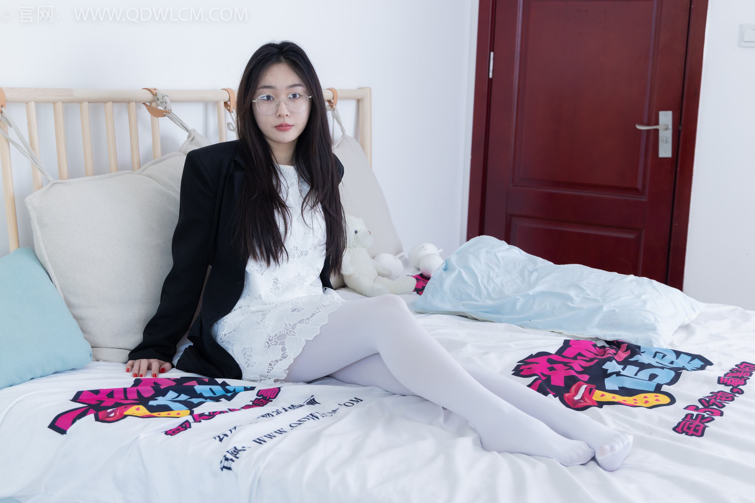 图片[96]-物恋传媒 NO.1967 美兔-融化悲伤[160P] – 速更版-美库